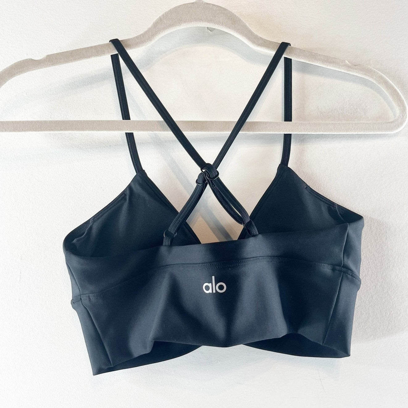 Alo Airlift Divine Ruched Center X Back Sports Bra Black Small