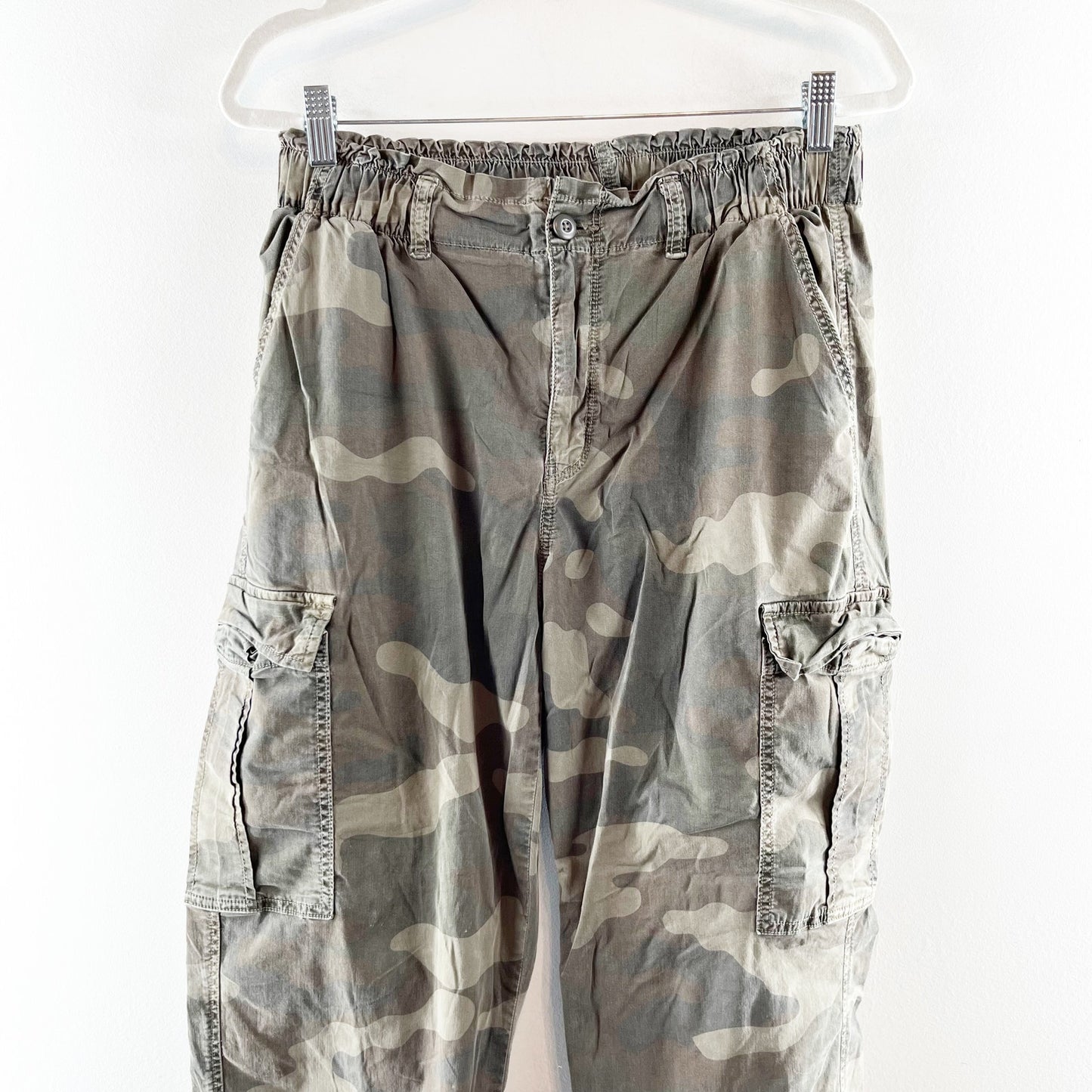 American Eagle Camo High Rise Jogger Cargo Pants Green 10