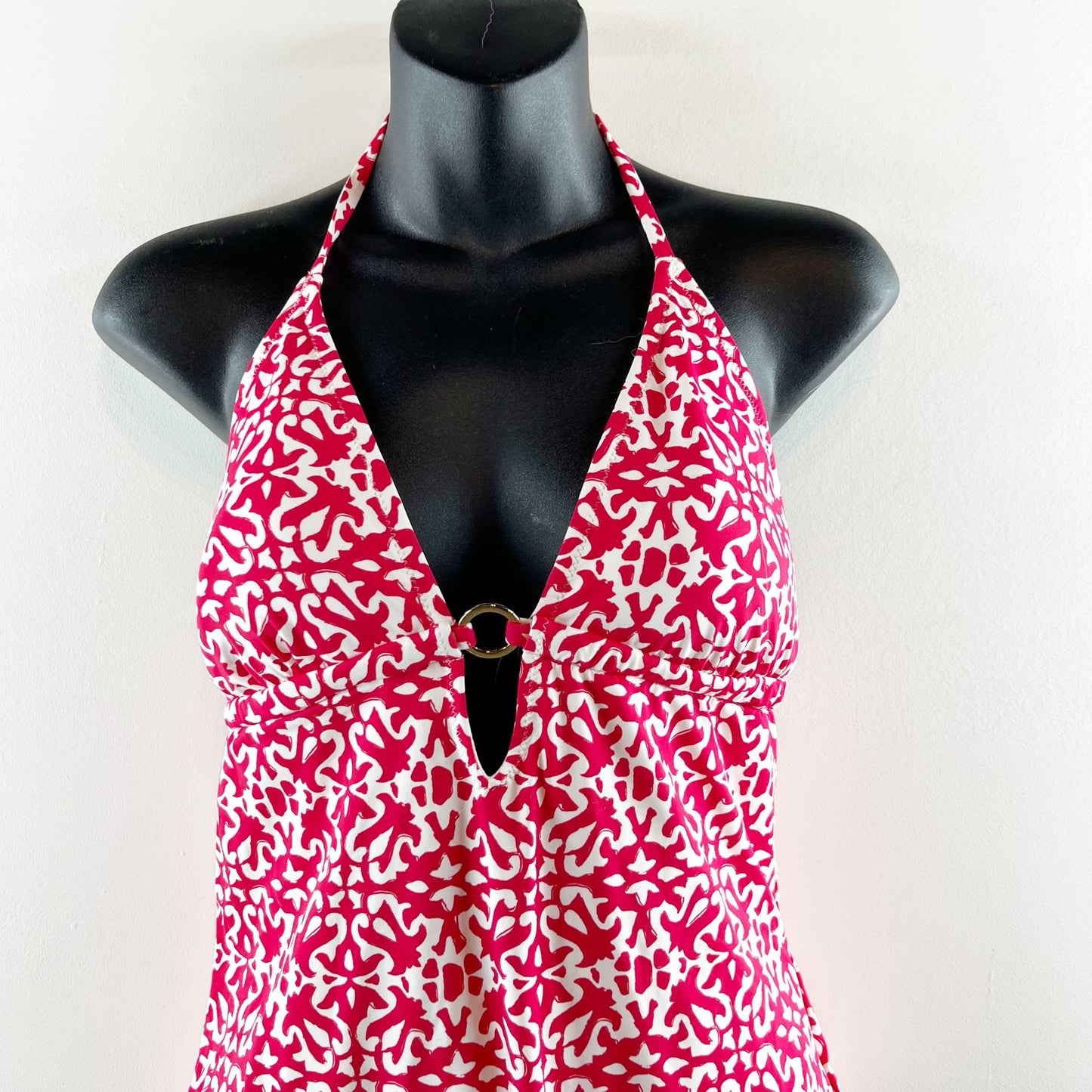 Vineyard Vines Open Back Halter One-Piece Swimsuit Tile Lighthouse Red Medium