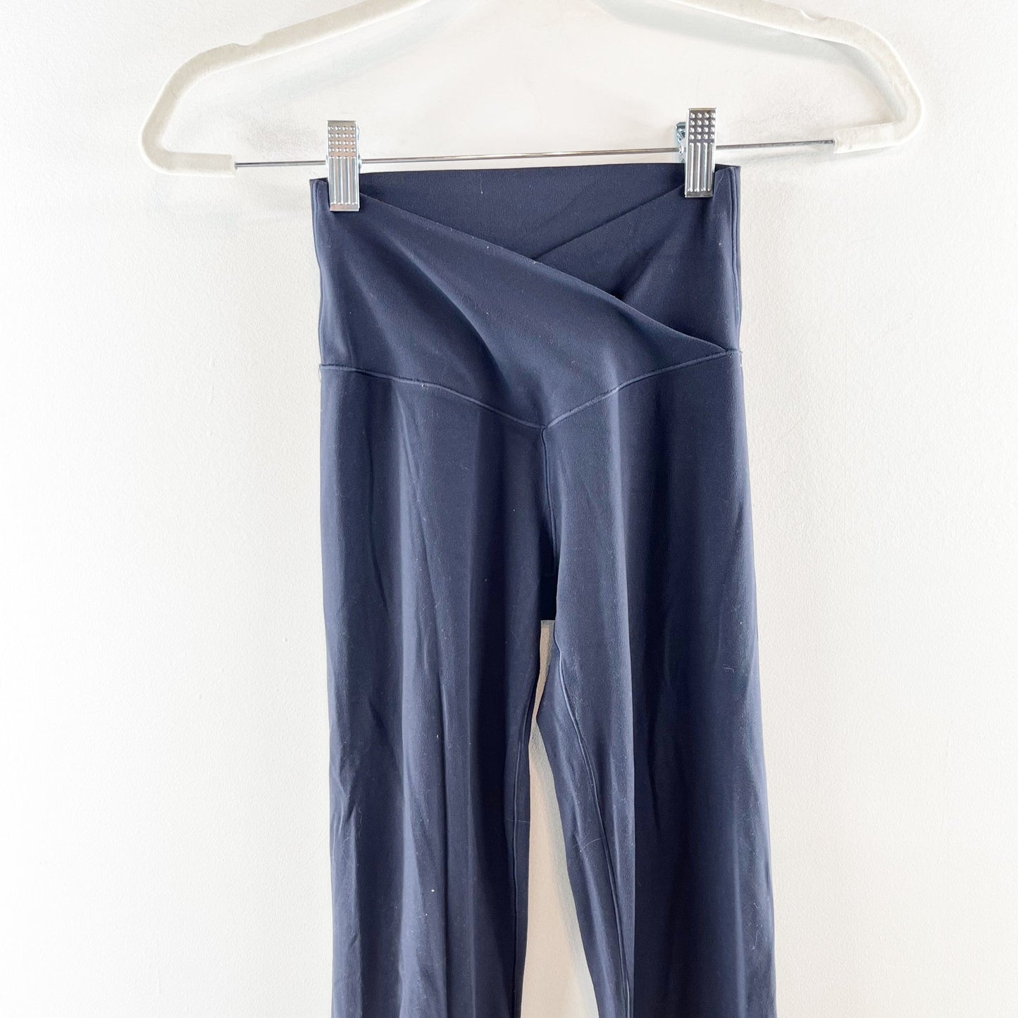Aerie Offline High Rise Crossover Flare Leg Leggings Yoga Pants Navy Blue Small