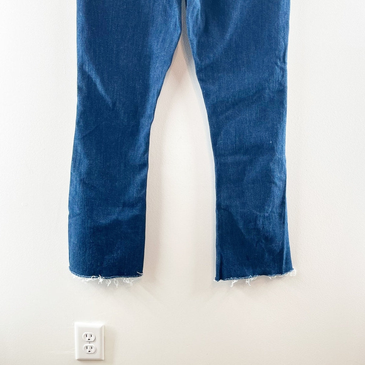 LOFT Fresh Cut High Rise Kick Crop Jeans in Pure Dark Indigo Wash Blue 4