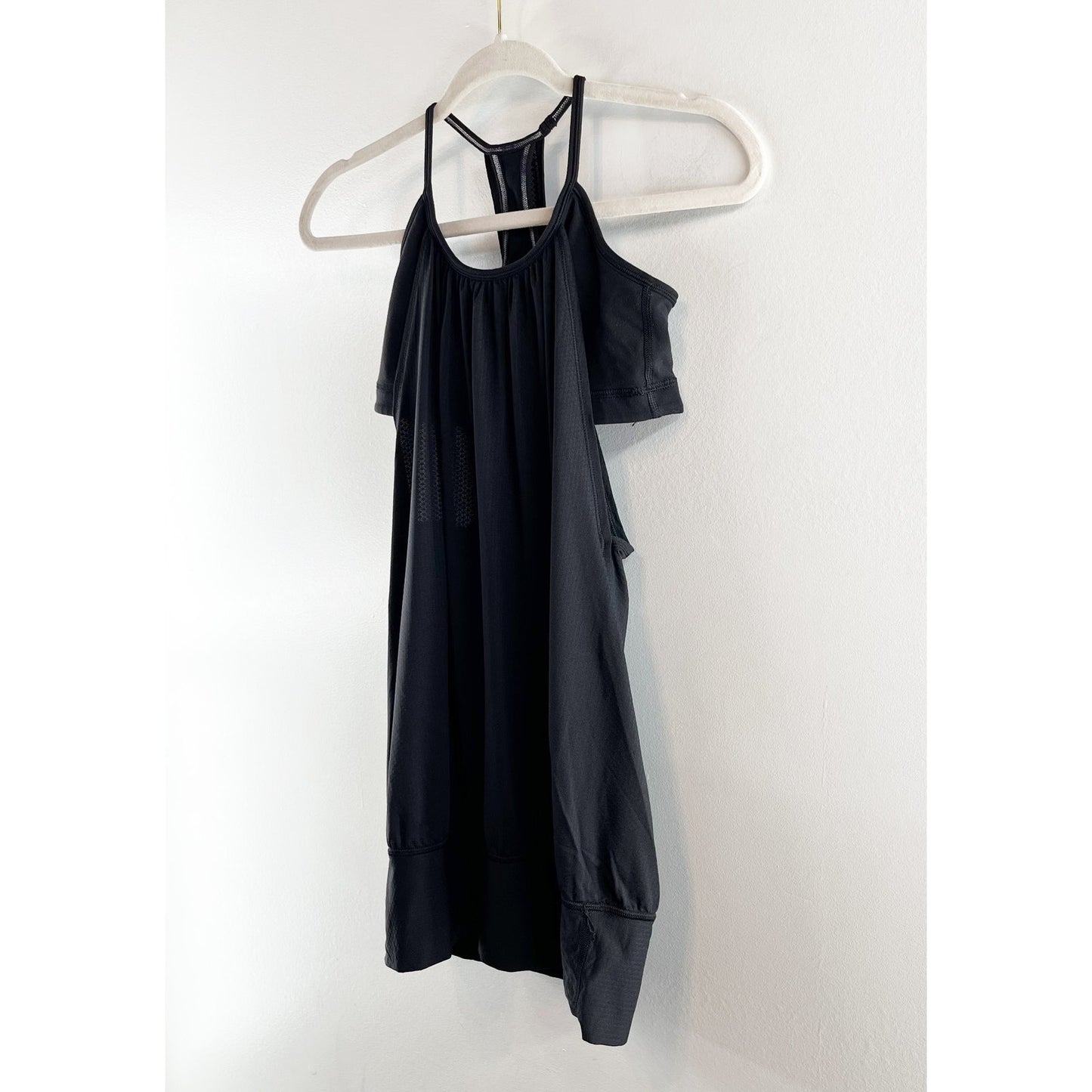 Lululemon No Limits Sleeveless Mesh Long Tank Top with Shelf Bra Black 4