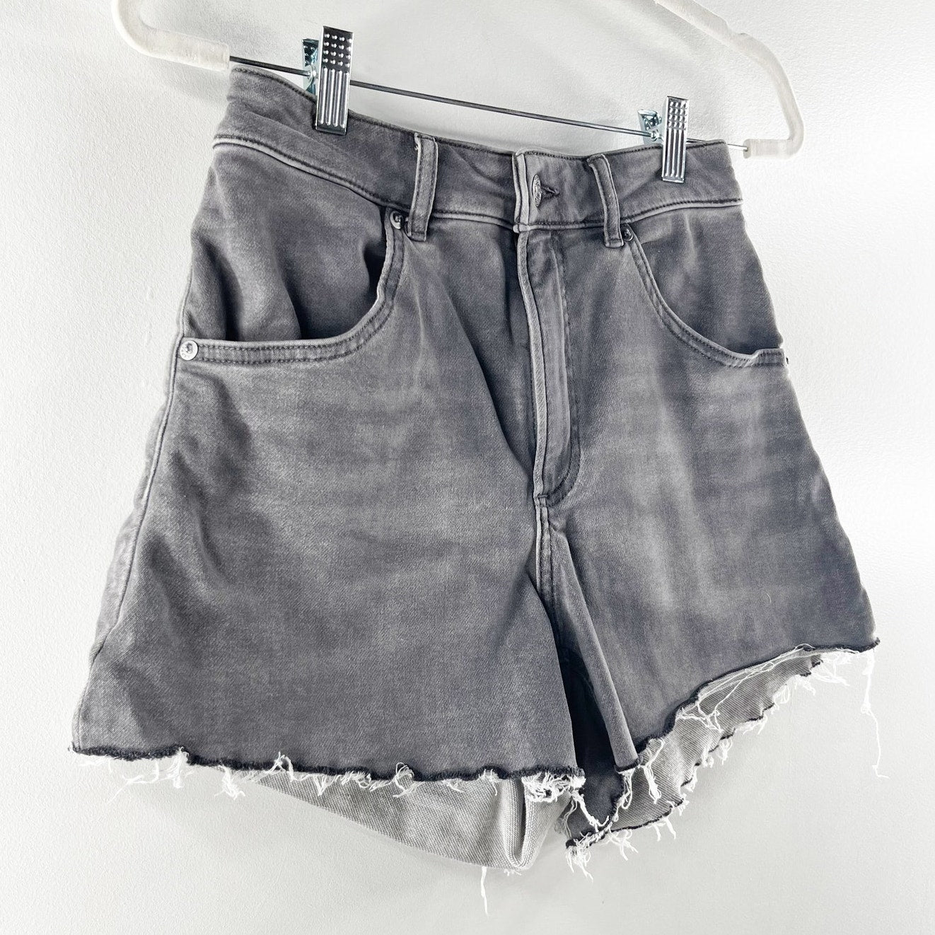 Express Super High Waisted Denim Raw Hem Curvy Jean Mom Shorts Faded Black 6