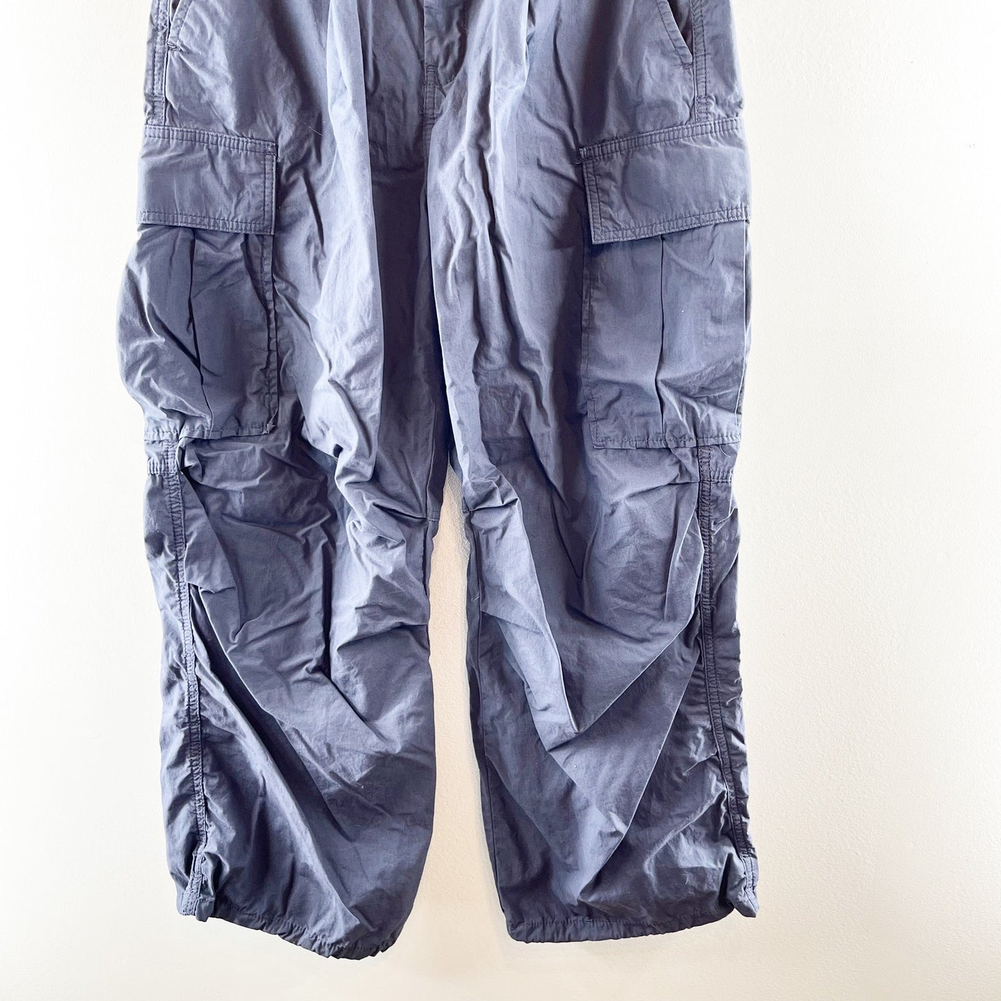 Anthropologie High Rise Baggy Cargo Parachute Pants Blue 28