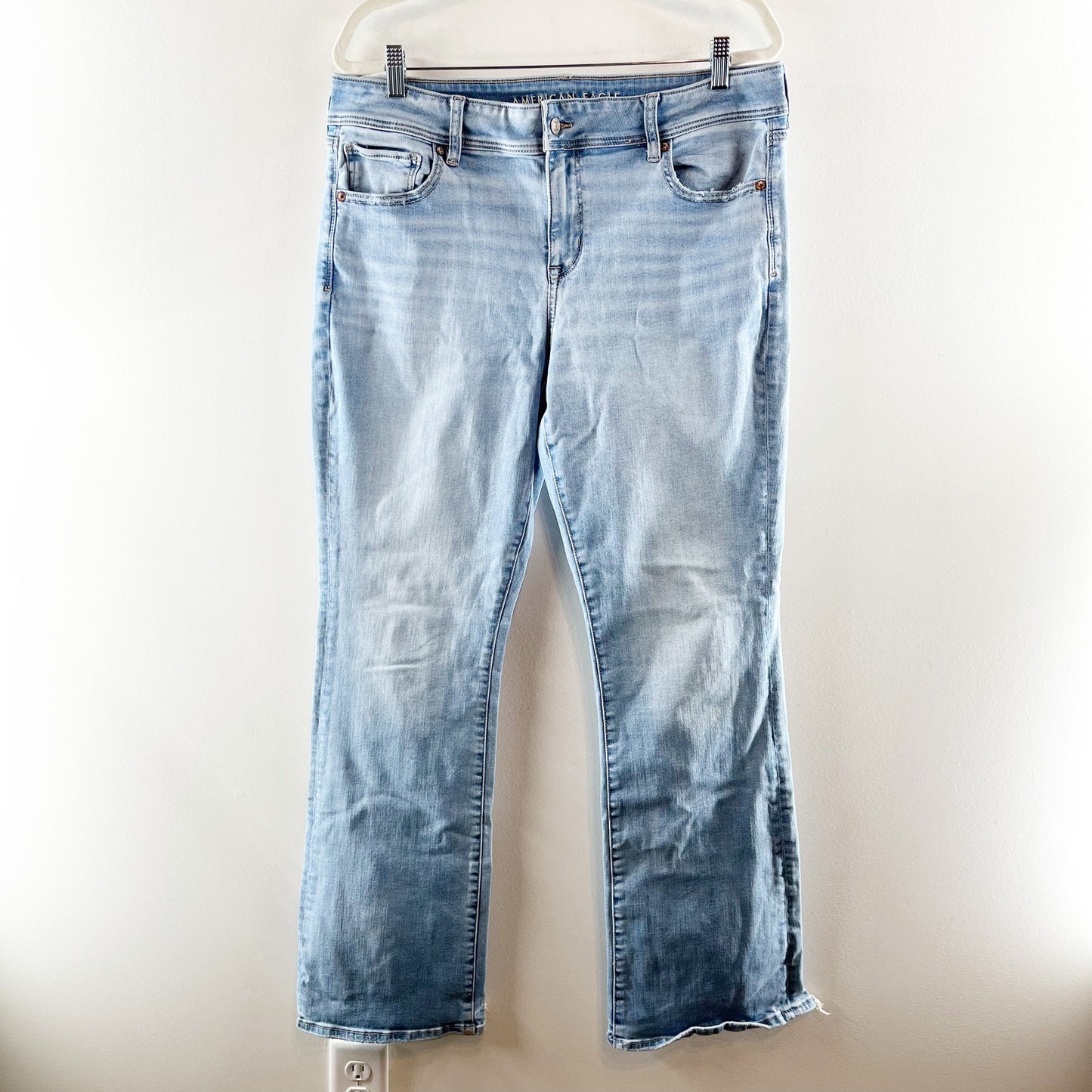 American Eagle High Rise Kick Boot Cut Jeans Light Wash Blue 16 Tall Long