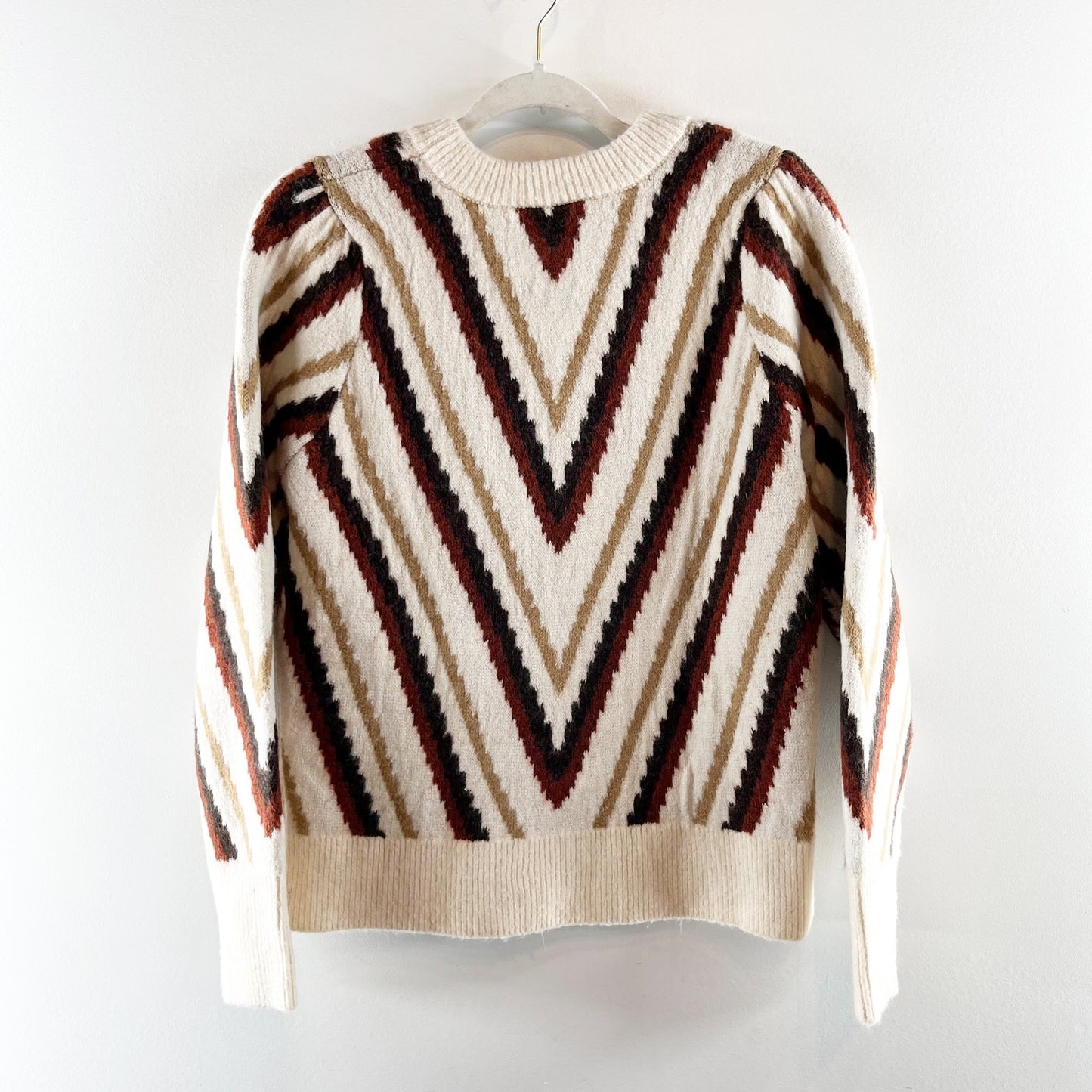 Evereve Long Sleeve Crewneck Chevron Striped Sweater Cream Maroon Medium