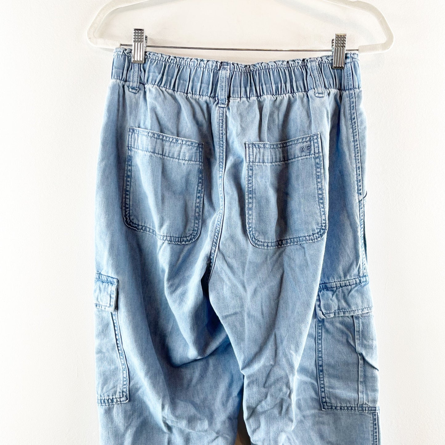 American Eagle Relaxed Mom Denim High Rise Cargo Jogger Jeans Pants Blue 6