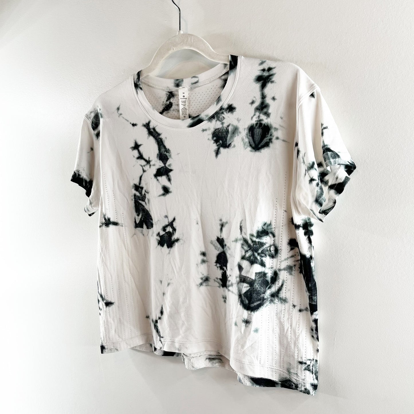 Lululemon Train to Be Short Sleeve Tie Dye T-Shirt Shibori Deep Coal Medium