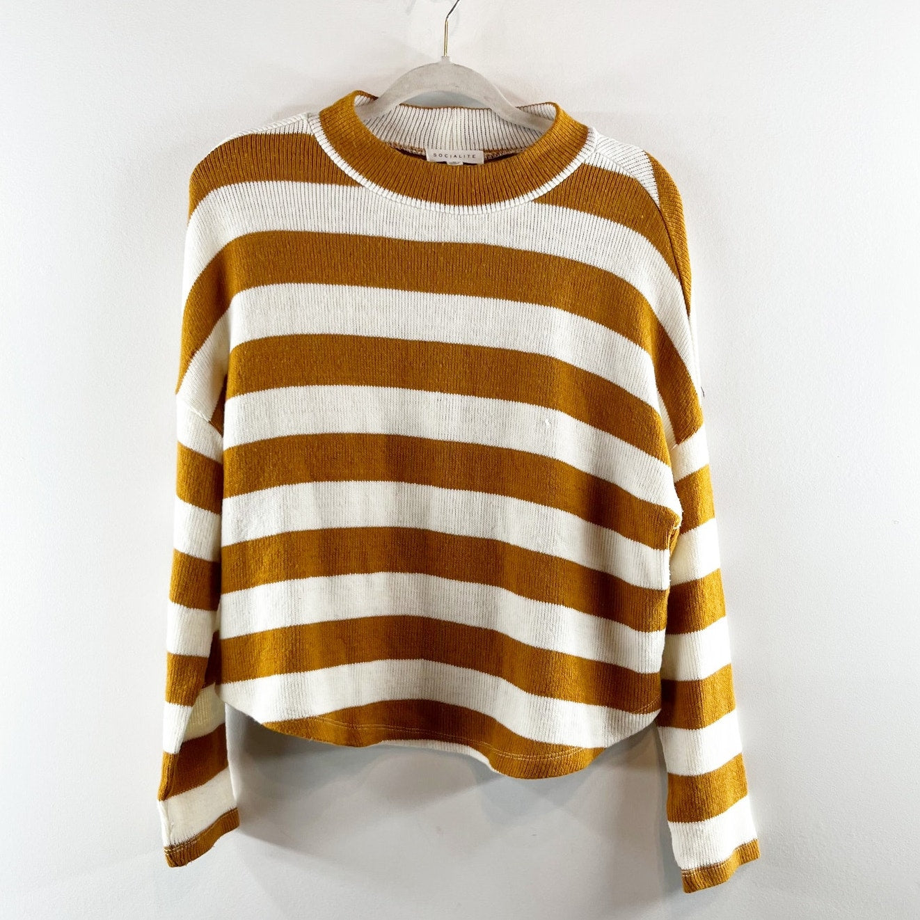 Socialite Striped Crewneck Ribbed Long Sleeve Sweater Gold White Medium