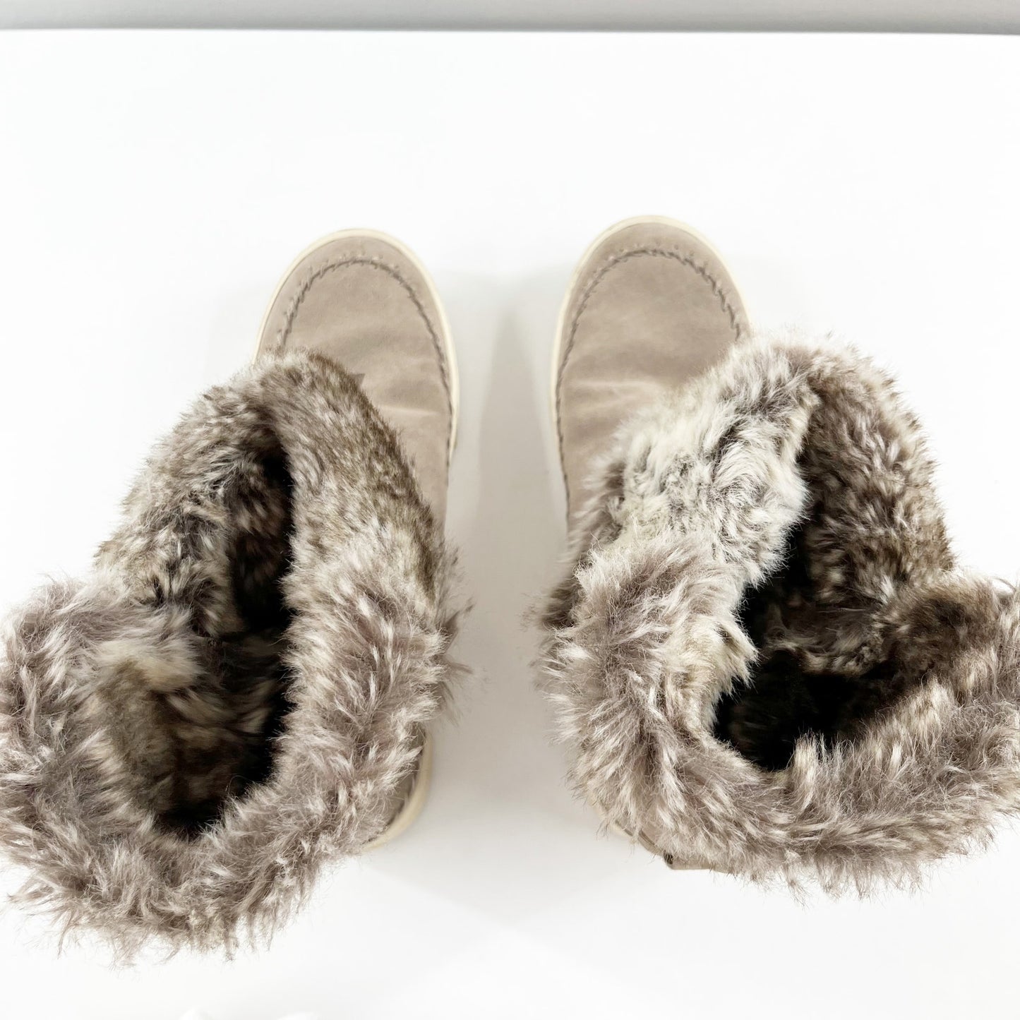 TOMS Vista Suede & Faux-Fur Round Toe Waterproof Ankle Winter Booties Gray 8.5