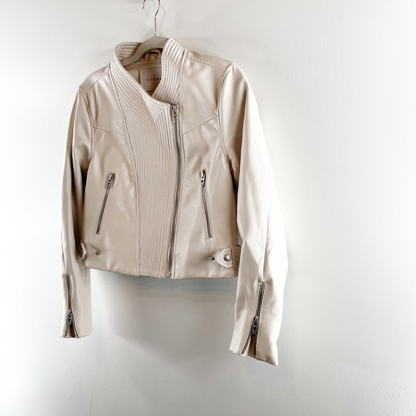 Blank NYC Faux Leather Long Sleeve Crop Asymmetric Full Zip Moto Jacket Cream M