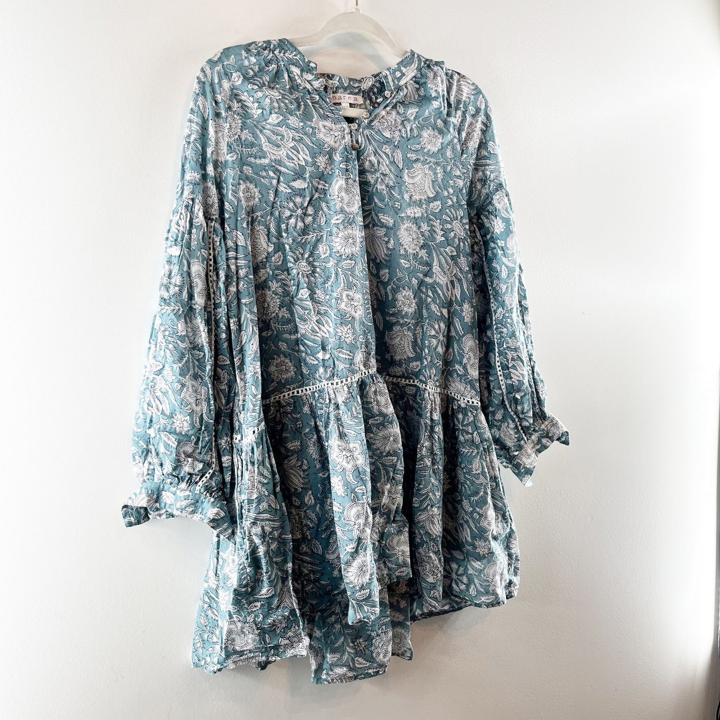 Marea The Apres Beach Long Sleeve Cotton Mini Dress in Blue Hibiscus XS / S