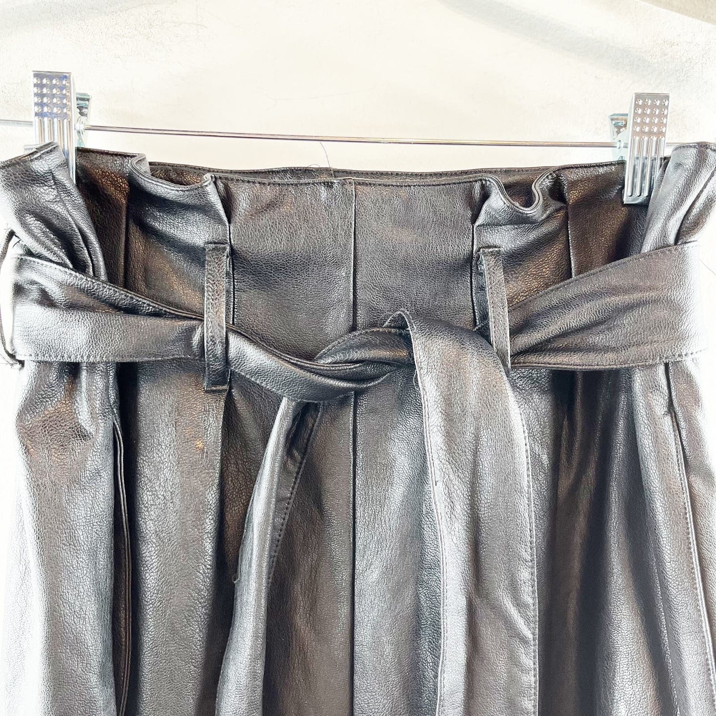 Commando Belted Paperbag Waist Cropped Faux Leather Pants Black Medium