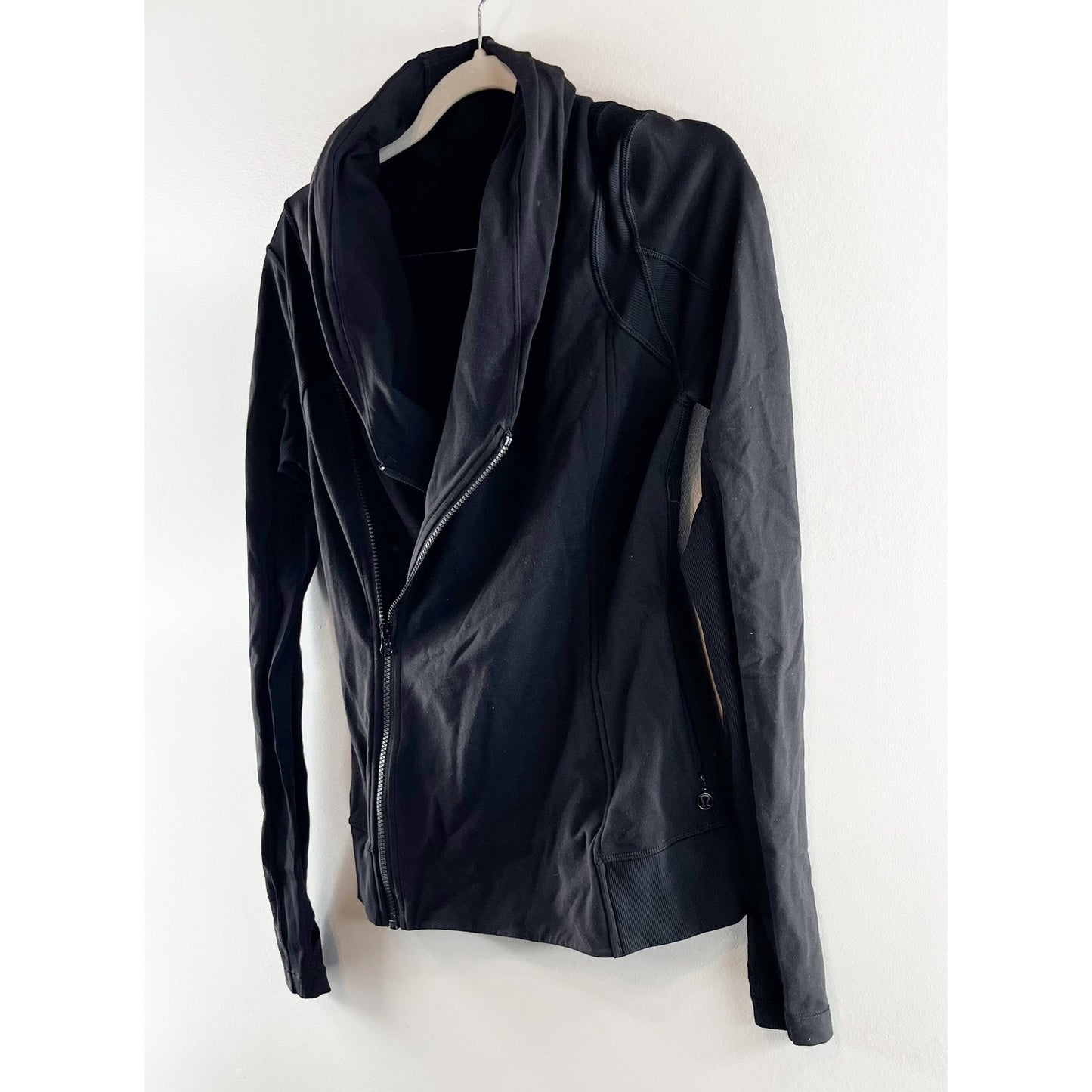 Lululemon Bhakti Long Sleeve Thumbhole Full Zip Yoga Jacket Black 8