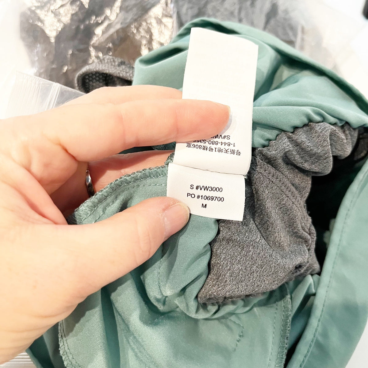 Vuori Clementine Lined Running Workout Shorts Green Medium
