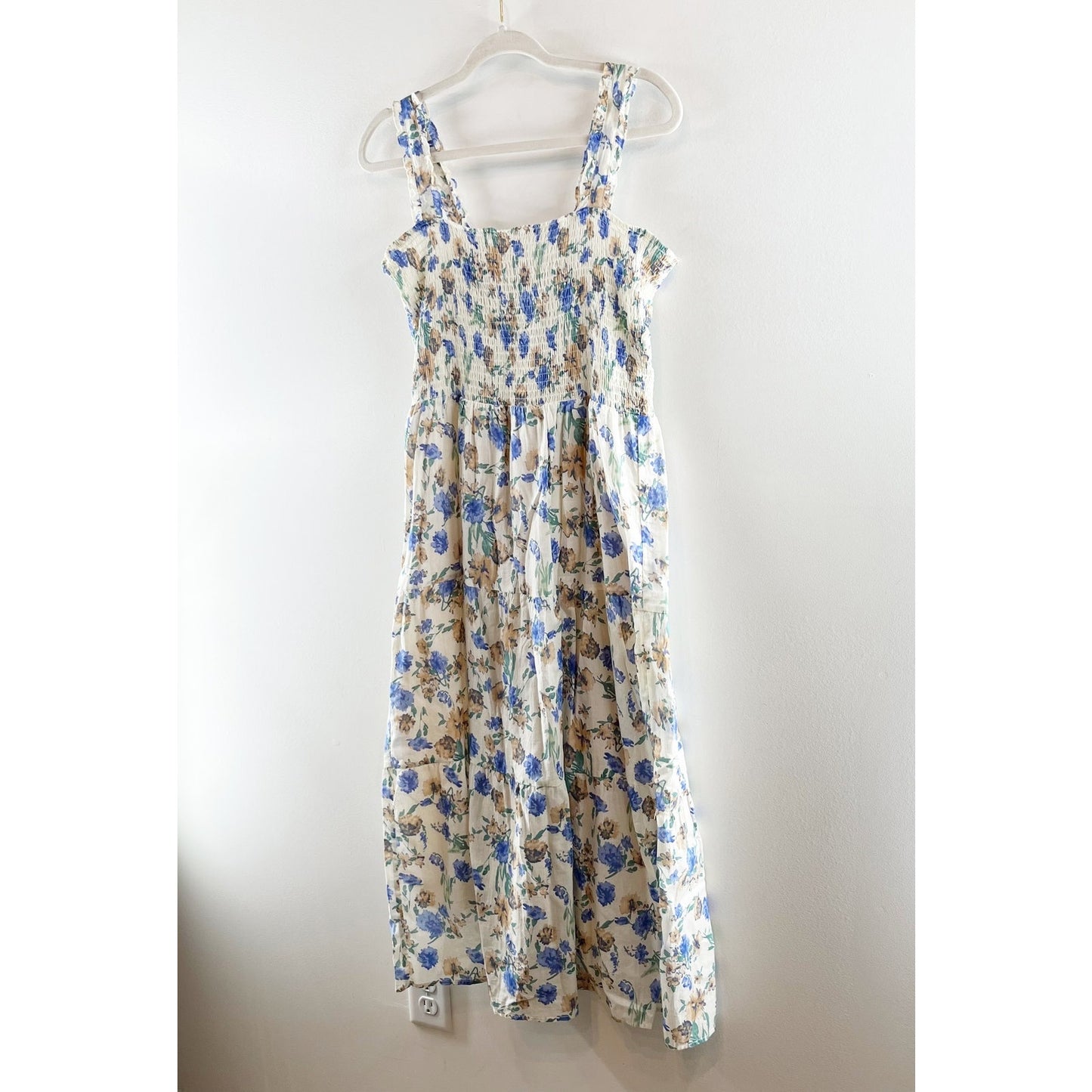 Heartloom Ronnie Floral Smocked Midi Dress Bellflower White Medium