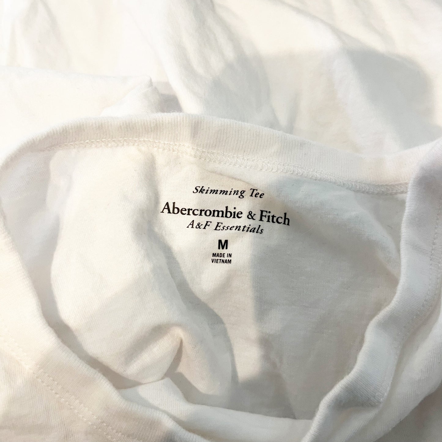 Abercrombie Never Lost a Tailgate Short Sleeve Tee Shirt White Medium
