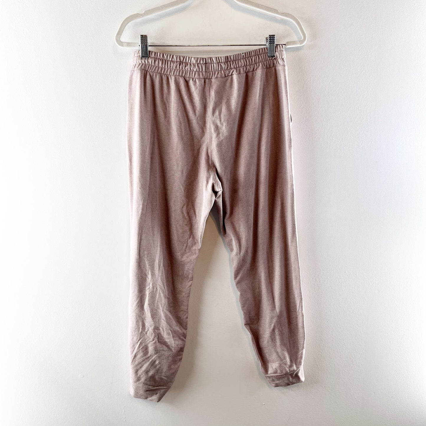 Vuori Performance Jogger Sweatpants Dusty Rose Pink Medium