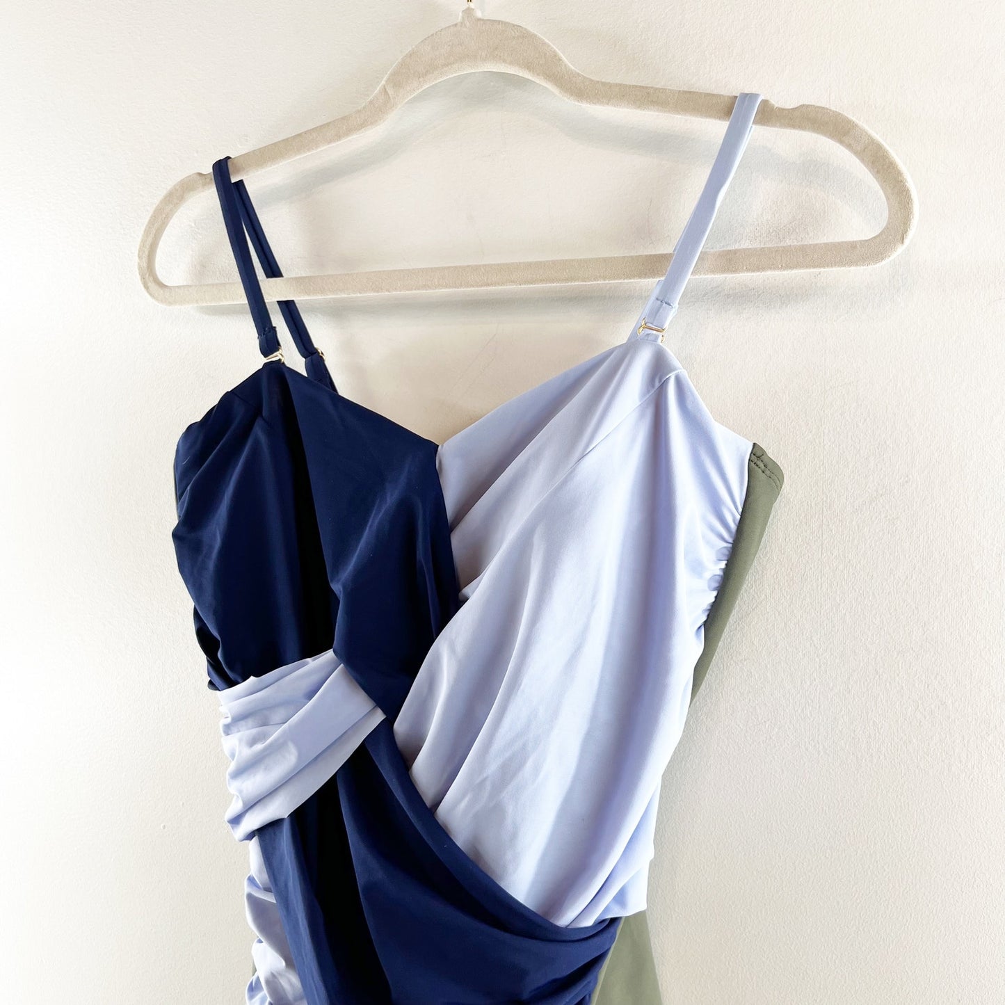 Lands' End Colorblock One Piece Swimsuit Blue Green 12