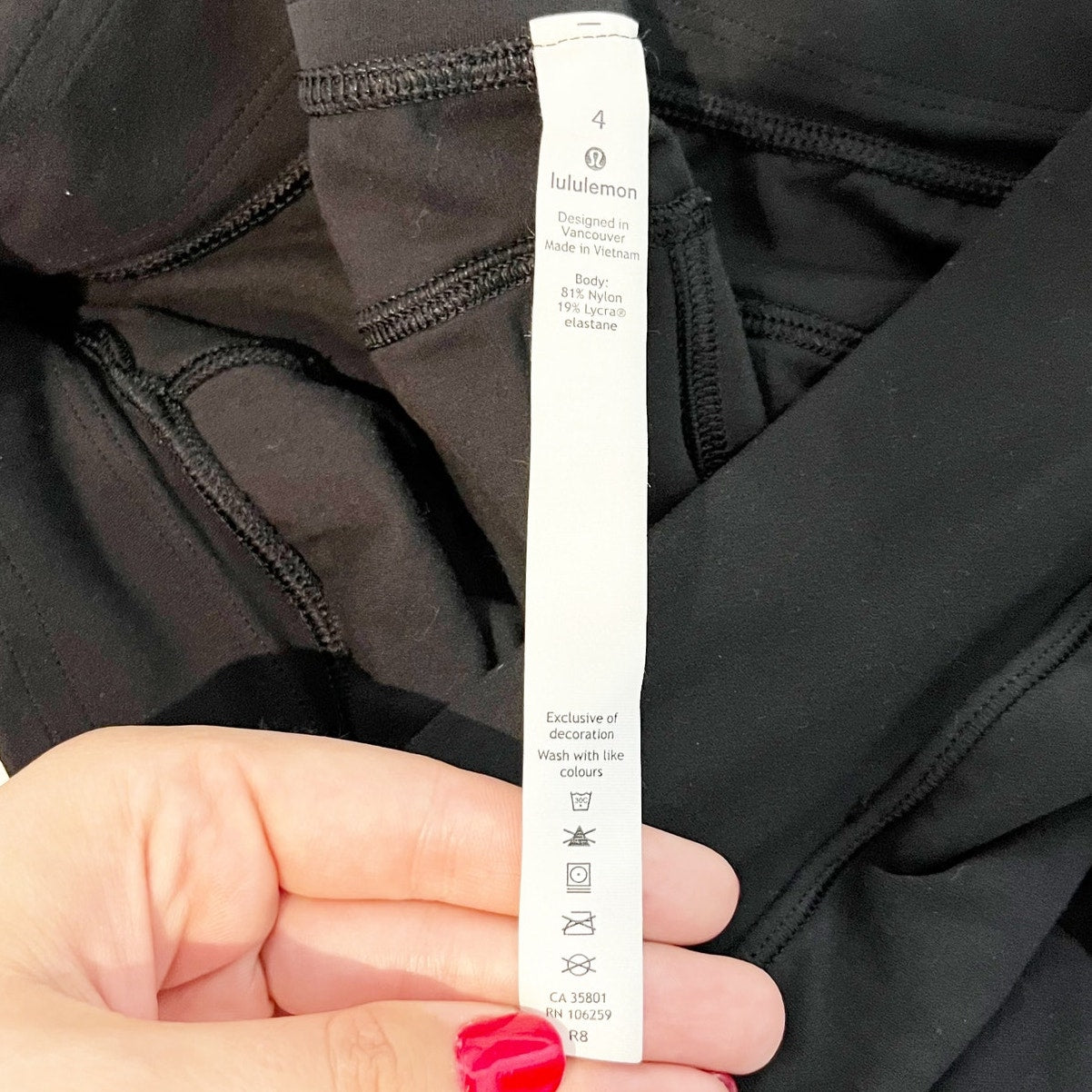 Lululemon Rejuvenate Crop *18" Yoga Jogger Sweatpants Black 4