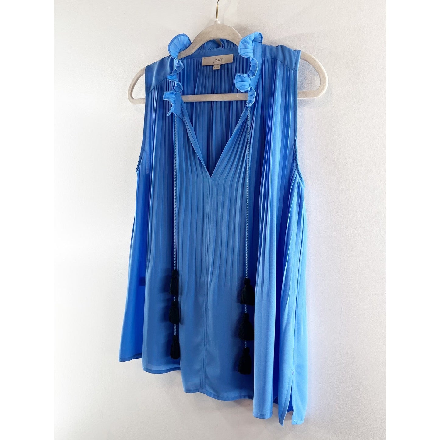 LOFT Pleated Ruffle Neck Sleeveless Tassel Blouse Tank Top Blue Small