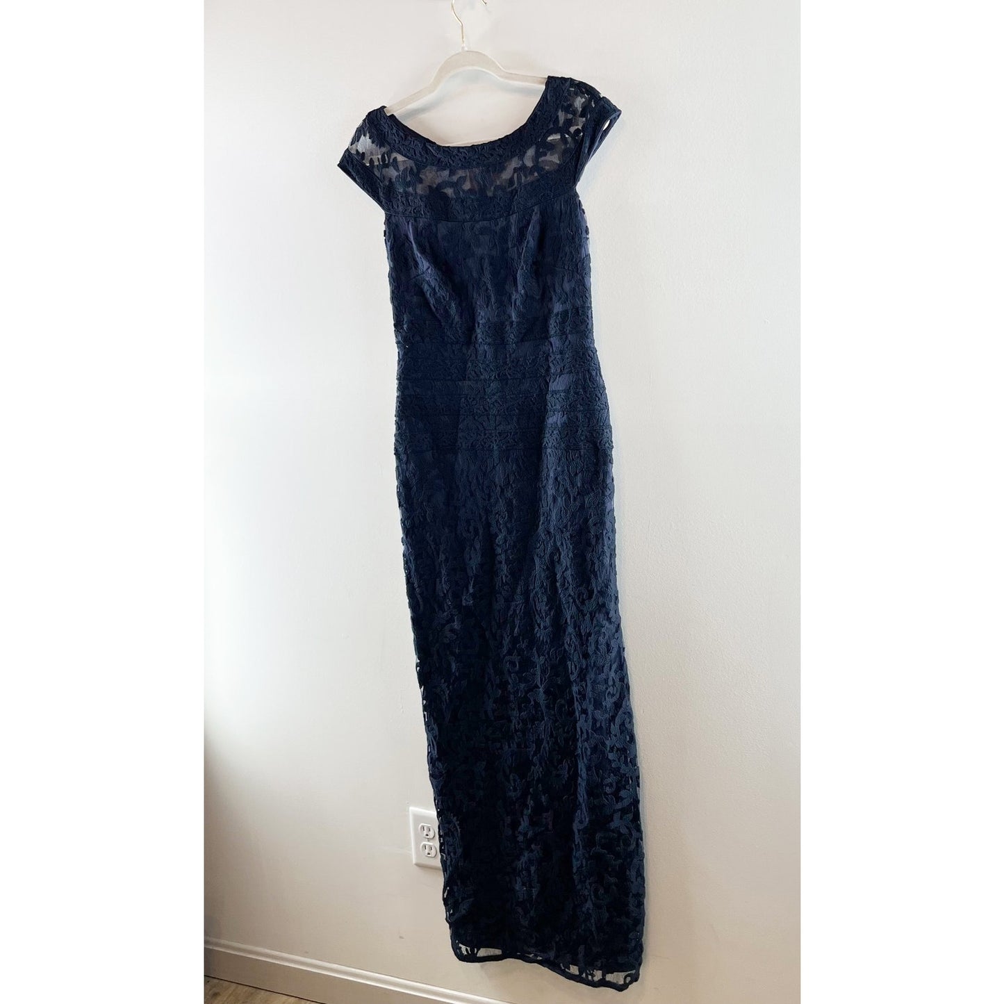 Tadashi Shoji Embroidered Banded Lace Maxi Length Gown Dress Navy Blue 4