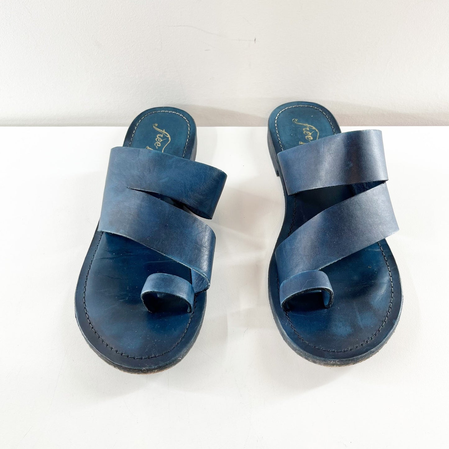 Free People Abilene Leather Toe Loop Sandals Almost Midnight Hour Blue 37.5