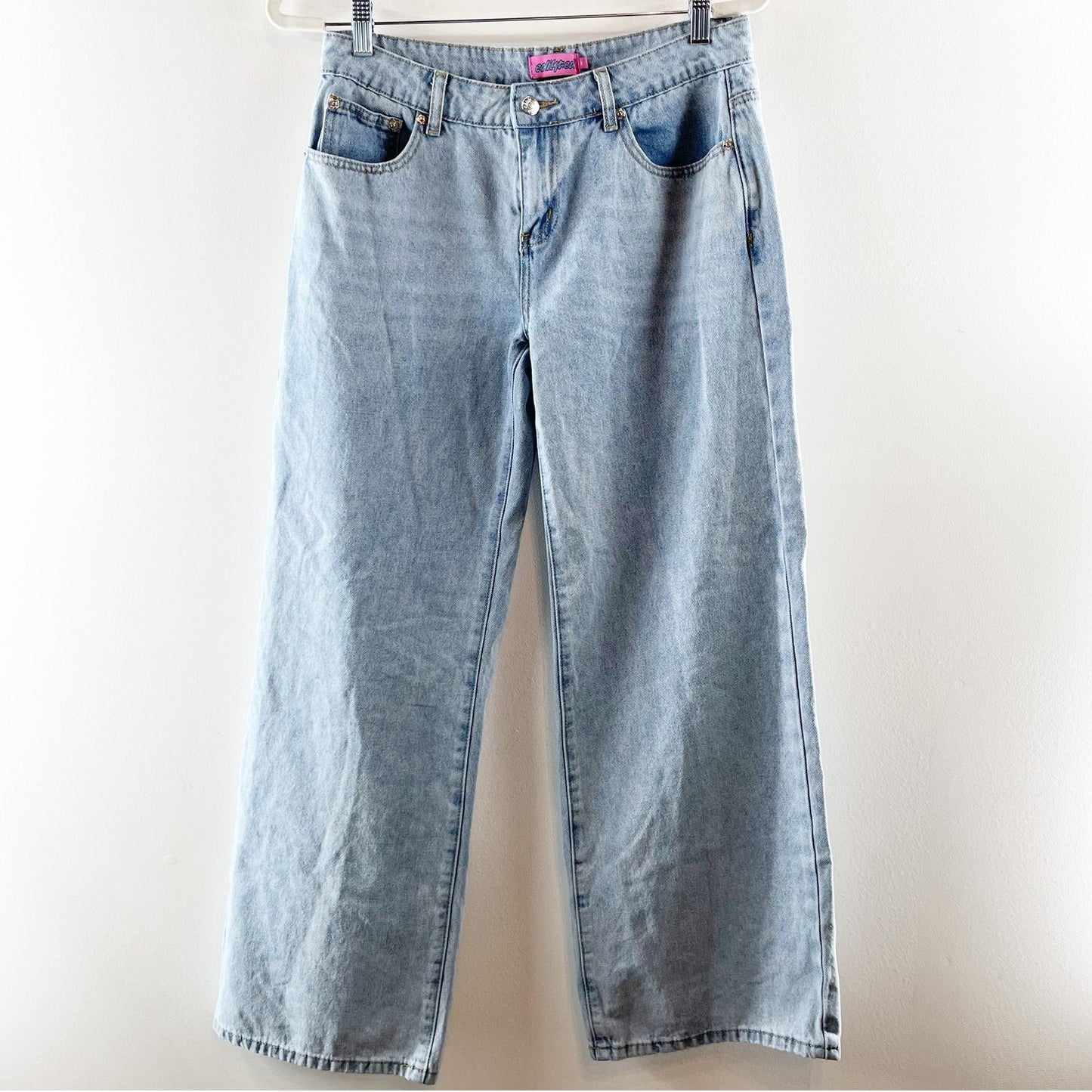 Edikted Low Rise Wide Leg Baggy Cotton Jeans Light Wash Blue Medium