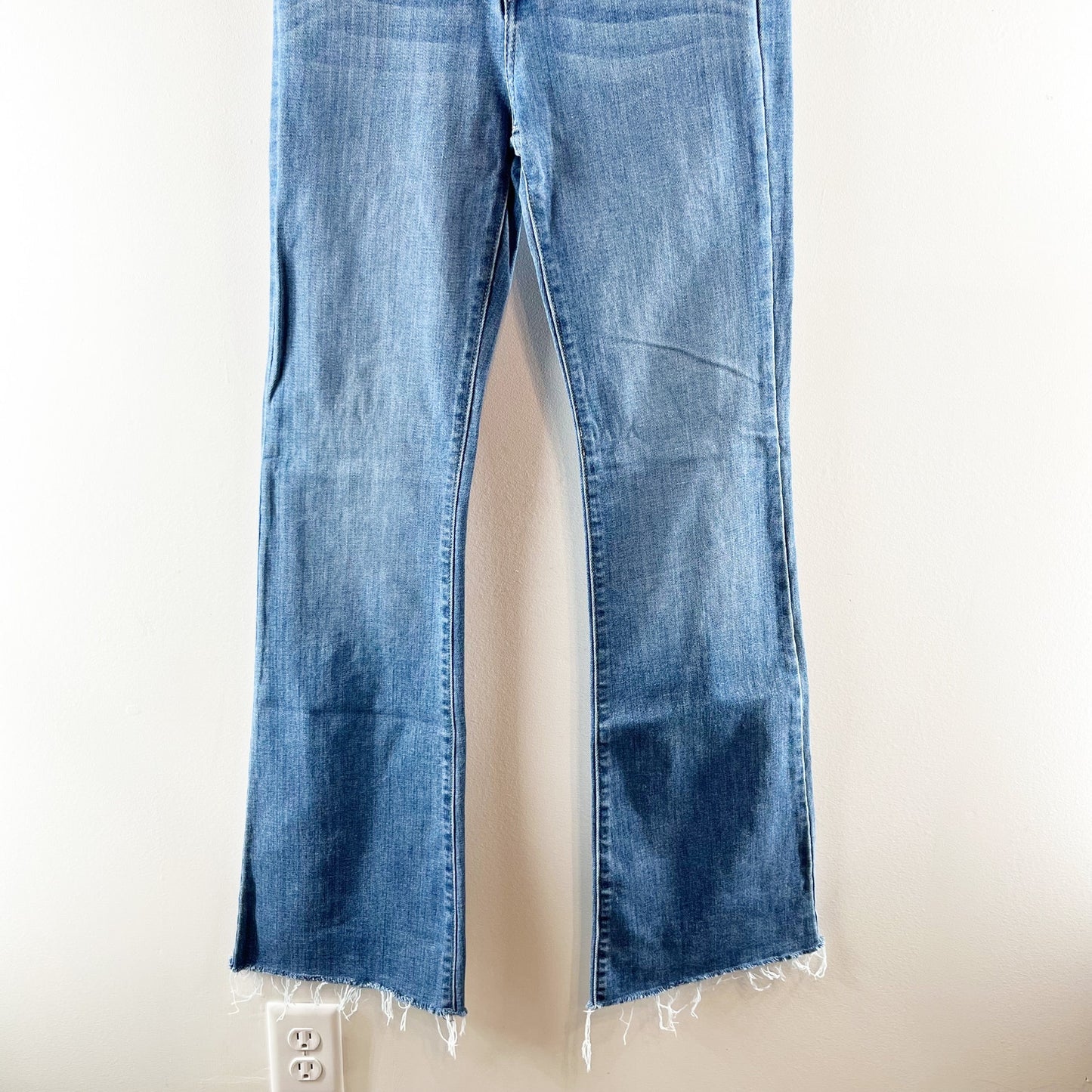 Just Black Denim Mid Rise Fall Flare Raw Hem Jeans Medium Wash Blue 27