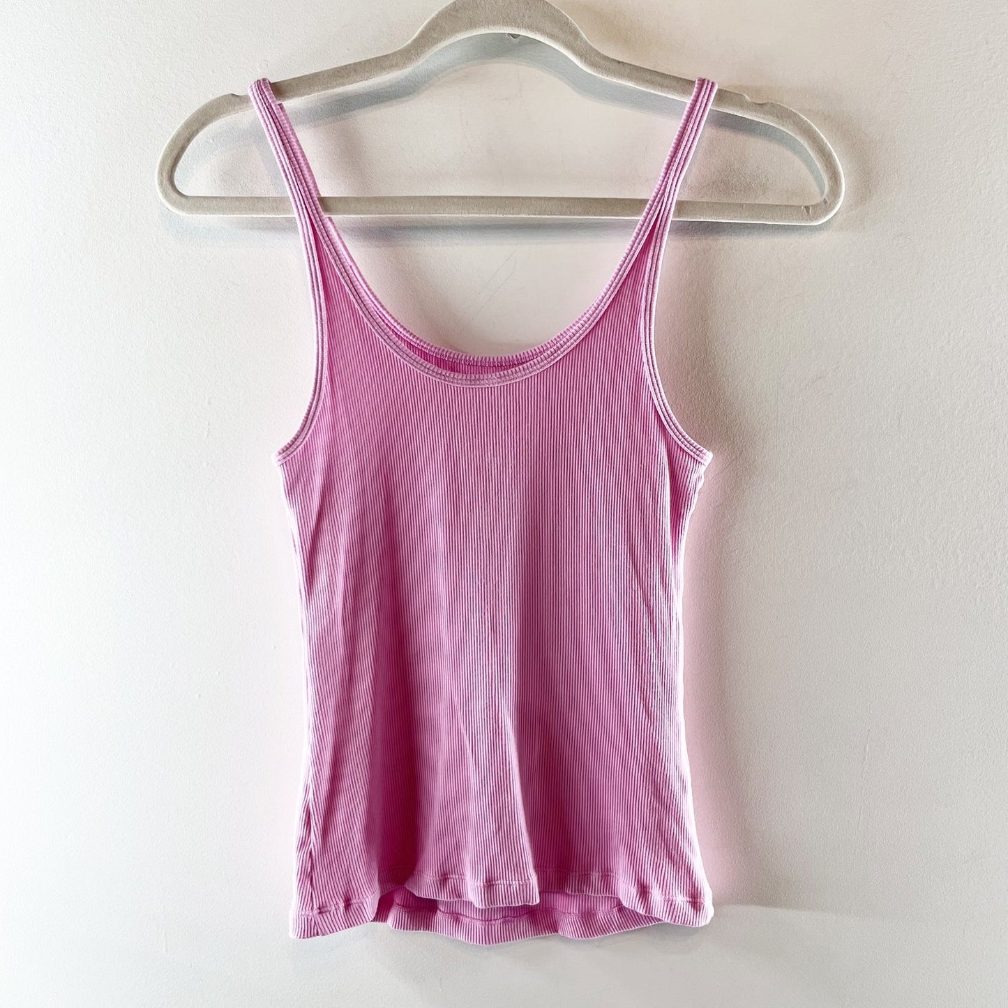 Alo Ribbed Prosper Tank Top Candy Heart Pink Small