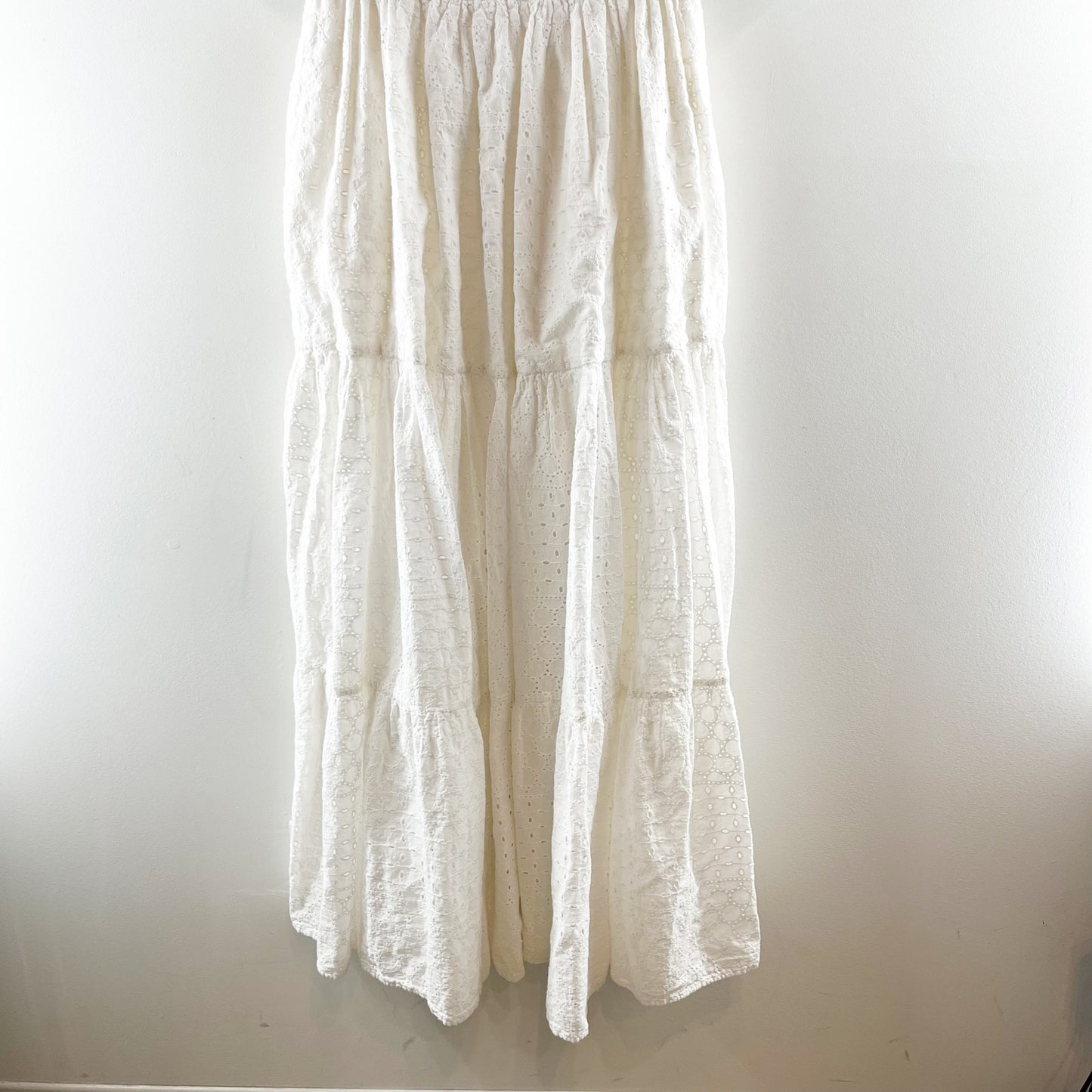 Mille Maja Short Puff Sleeve Eyelet Lace Maxi Dress in Pearl White Small