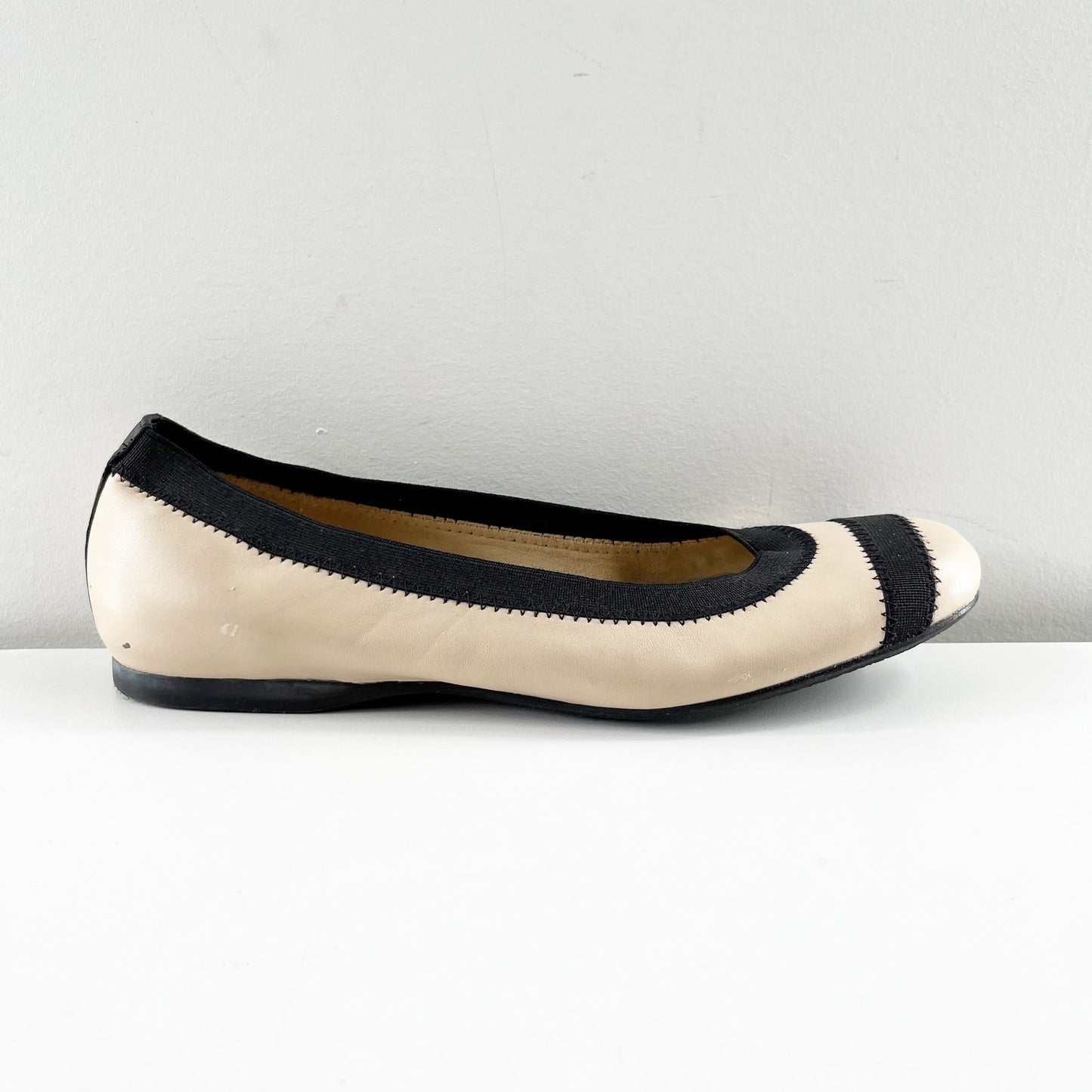 Stuart Weitzman Giveable Colorblock Ballet Flats Cream Black 7.5