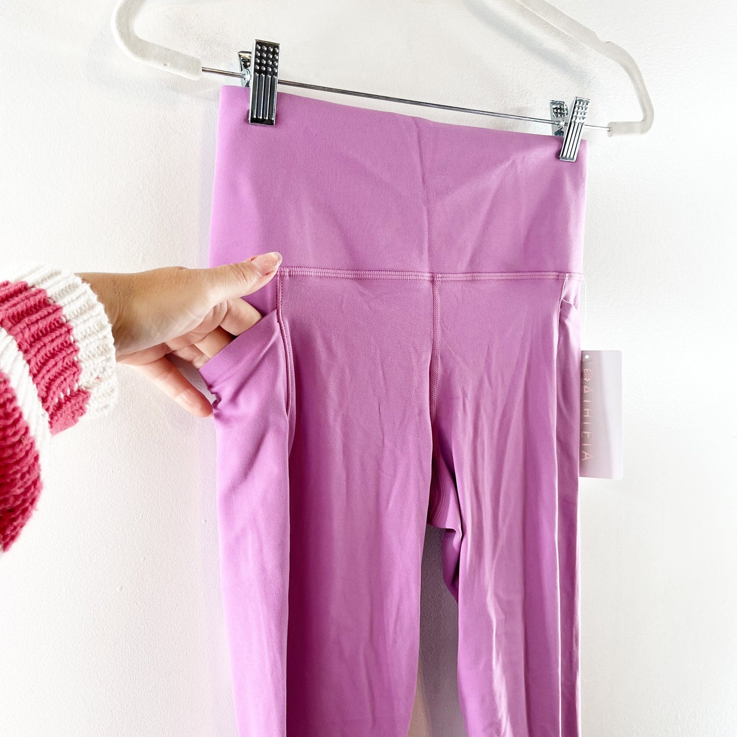 Athleta High Rise Salutation Stash Pocket Leggings Pink Small