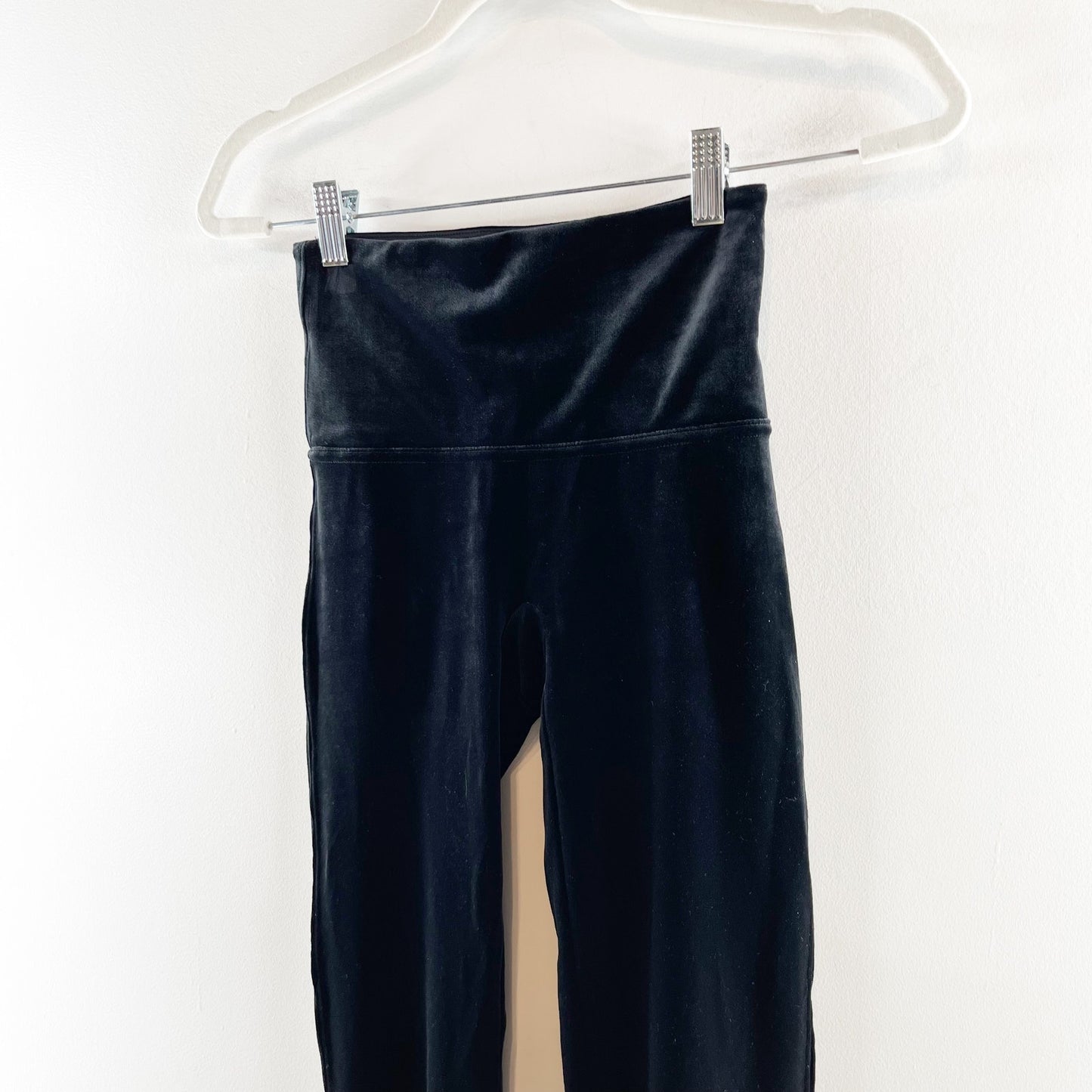 Spanx High Rise Tummy Control Compression Velvet Leggings Black Small