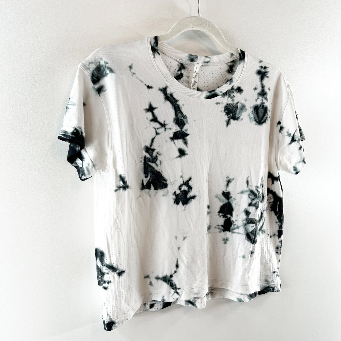 Lululemon Train to Be Short Sleeve Tie Dye T-Shirt Shibori Deep Coal Medium