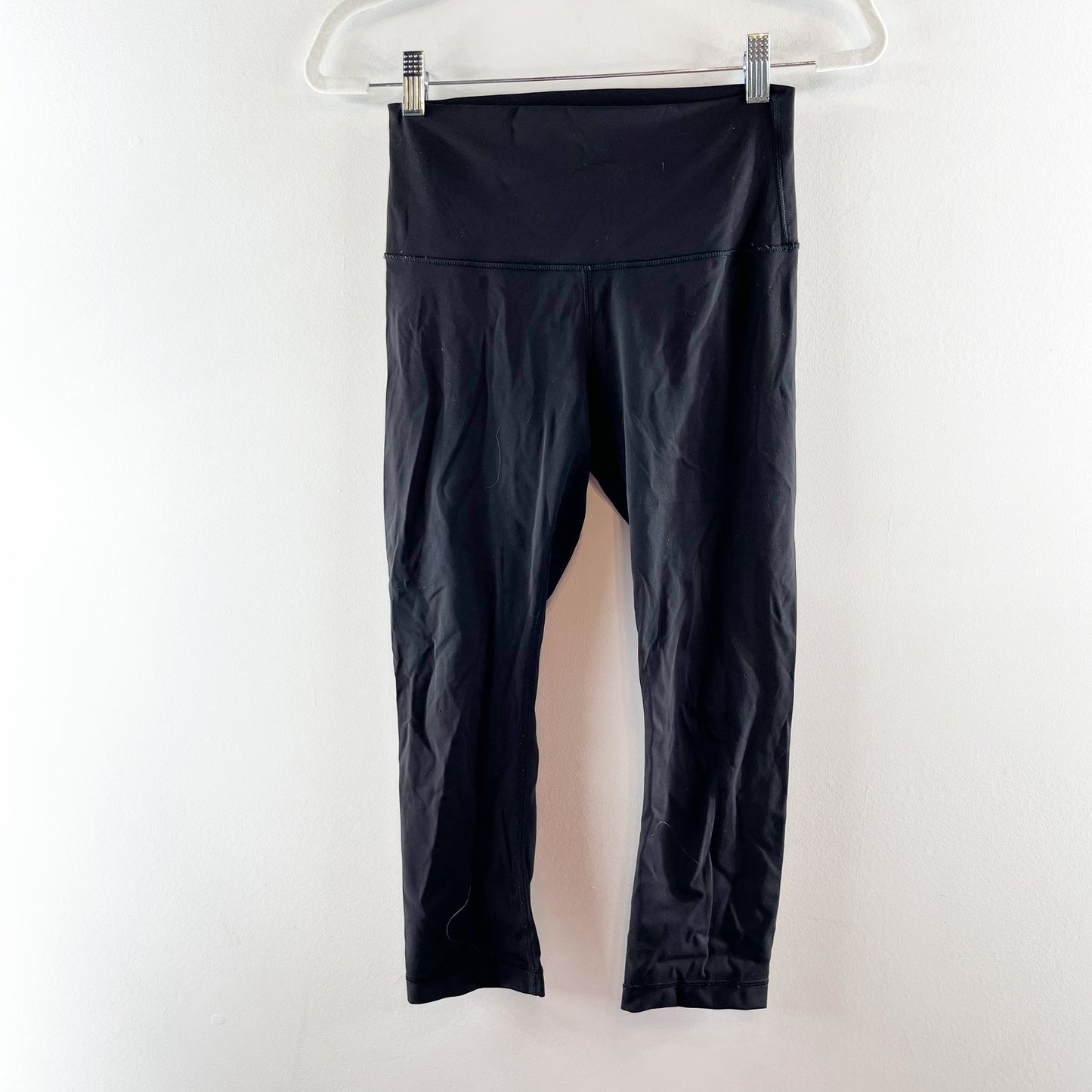 Lululemon Mid Rise Cropped Wunder Under Leggings Black 6