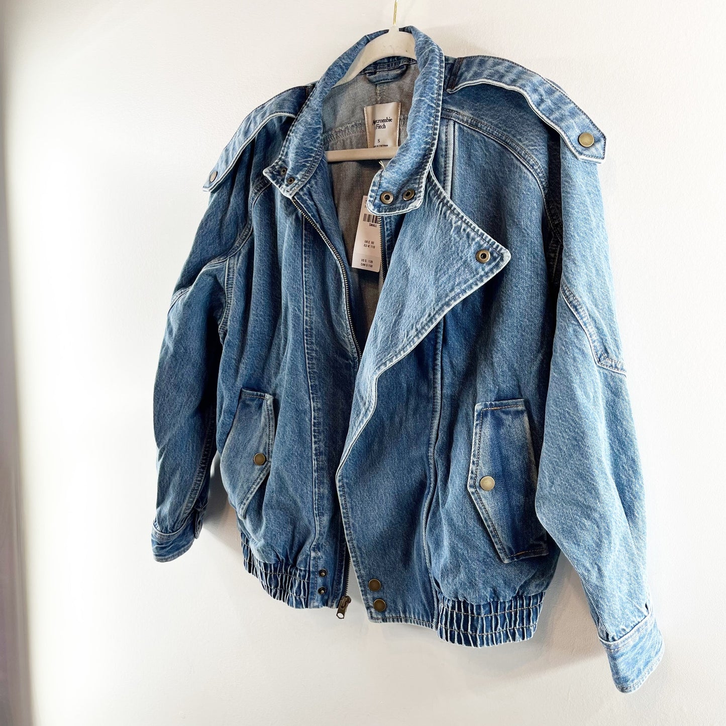 Abercrombie Relaxed Denim Bomber Jacket Medium Wash Blue Small
