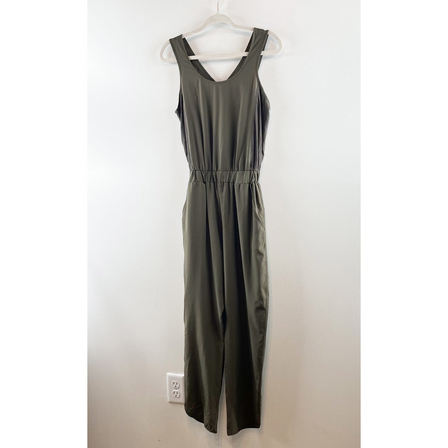Peyton Jensen Sleeveless Slim Leg One Piece Jumpsuit Green XS