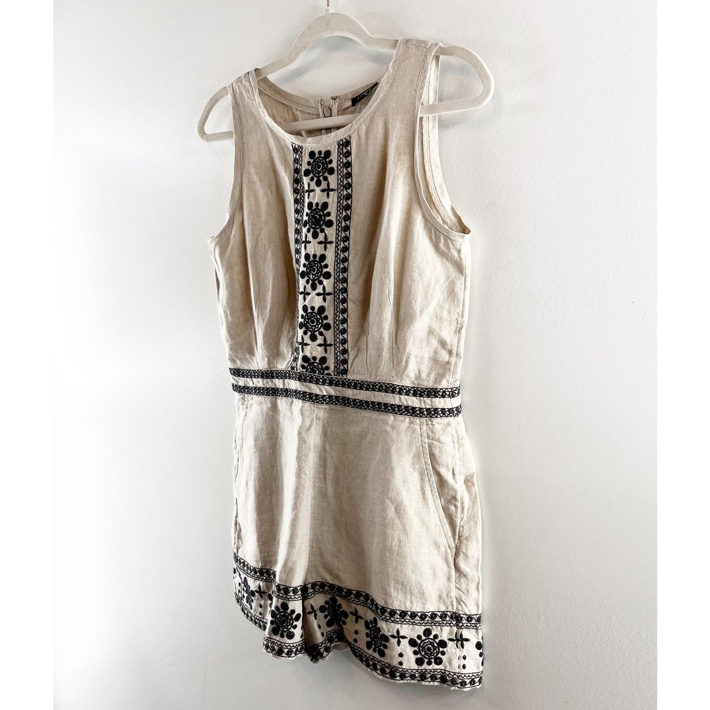 LOFT Linen Sleeveless Embroidered Romper Tan Beige Black 2 Petite