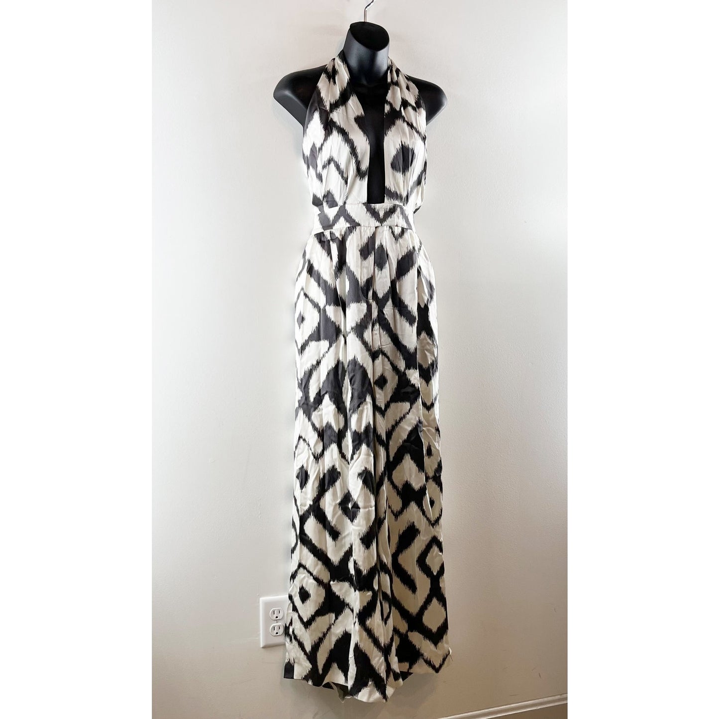Banana Republic Ascendant Silk Geo Print Halter Cutout Jumpsuit White Black 6