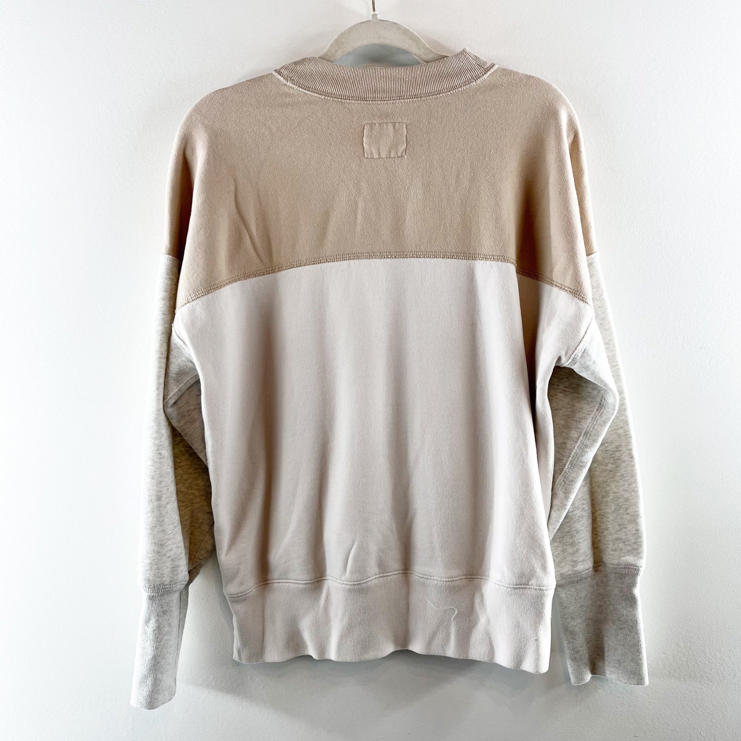 Abercrombie & Fitch Soft AF Colorblock Crewneck Sweatshirt Tan Beige Gray XS