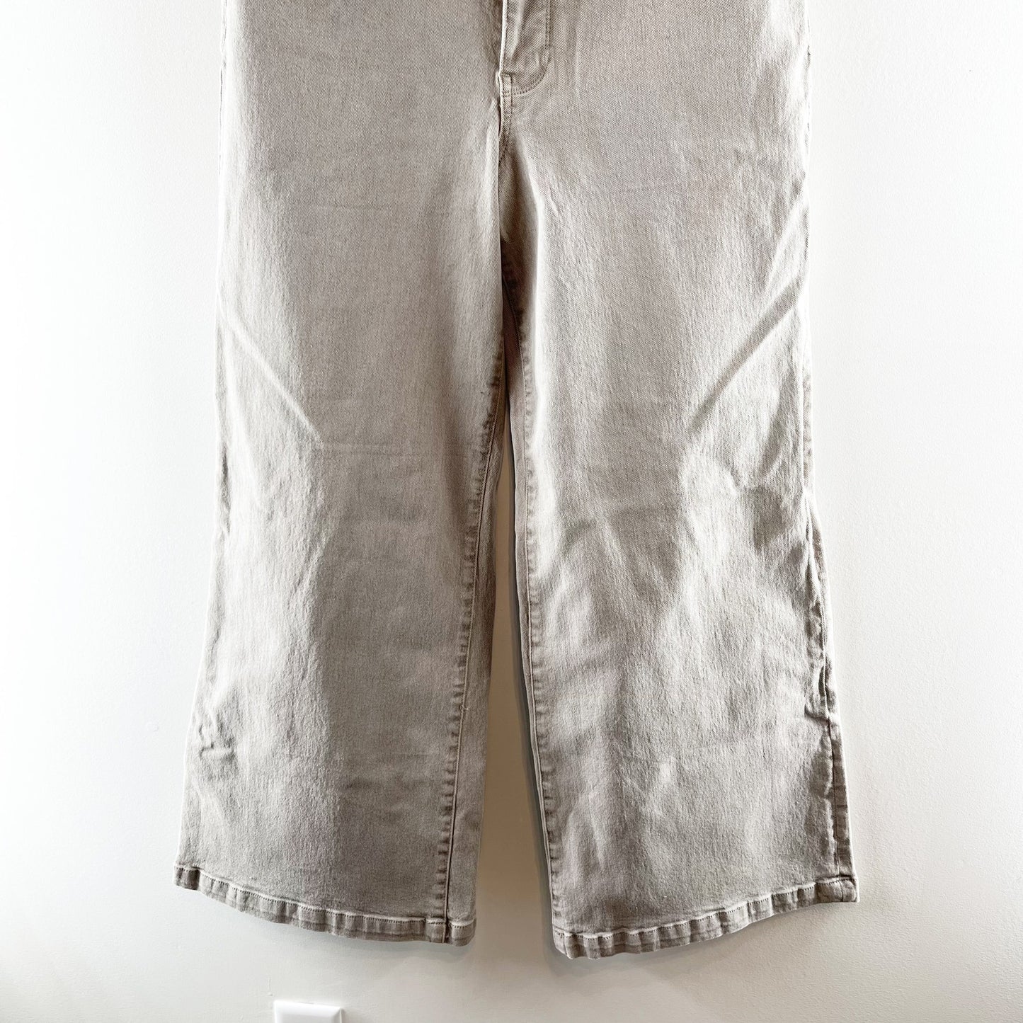 Kut From The Kloth High Rise Meg Wide Leg Fab Ab Jeans Coffee Cream Gray 8