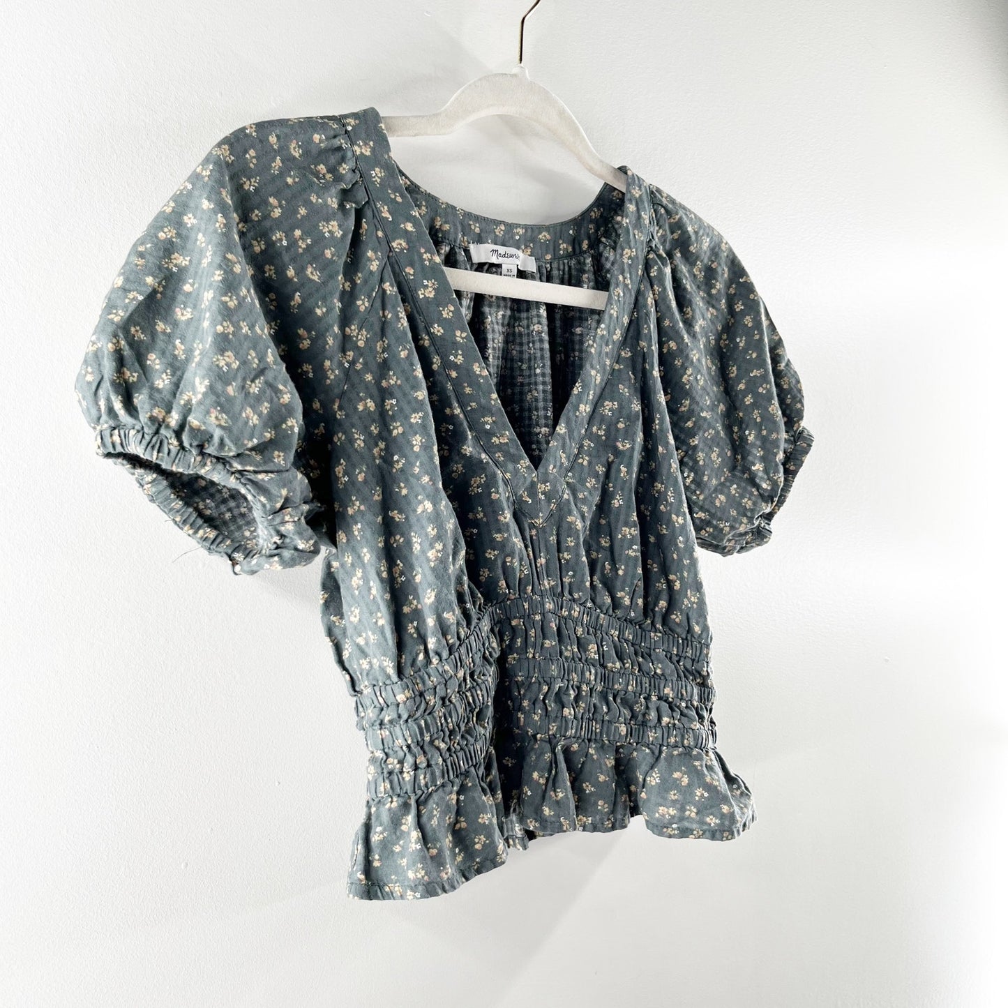 Madewell Poplin Puff-Sleeve Smocked Crop Top in Bitsy Bouquet Green XS