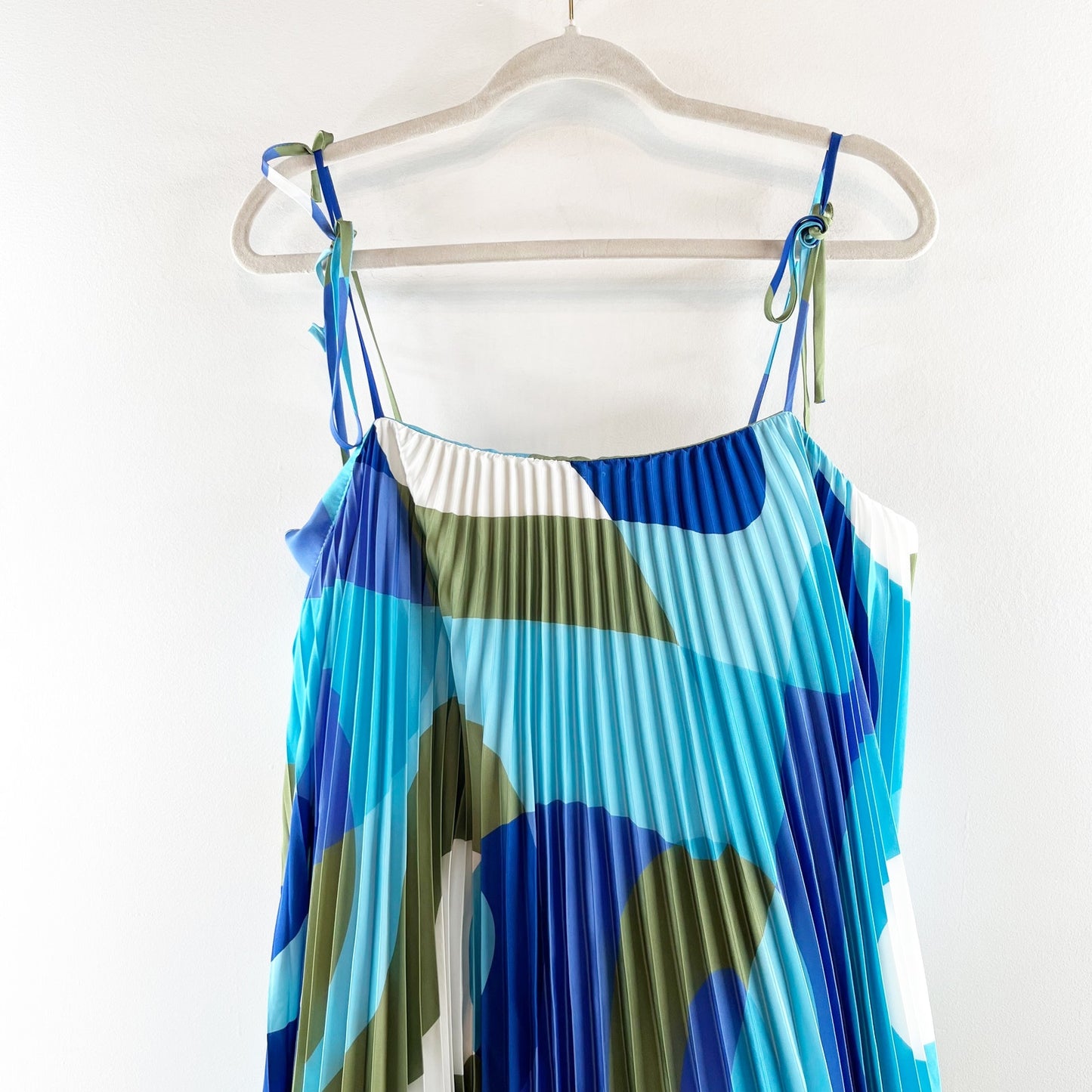 Hutch Anthropologie Tie Straps Abstract Printed Pleated Lined Romper Blue Large