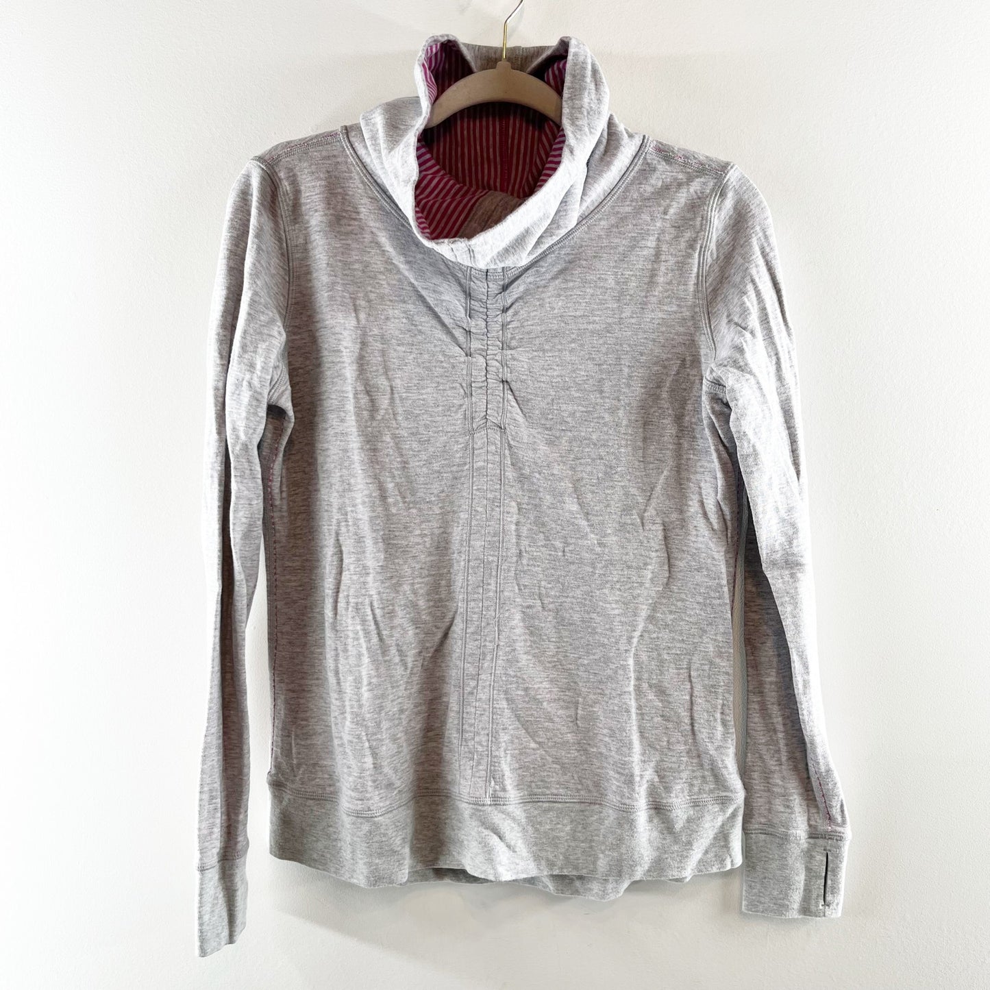 Lululemon In a Cinch Long Sleeve Cowl Neck Long Sleeve Pullover Gray Small