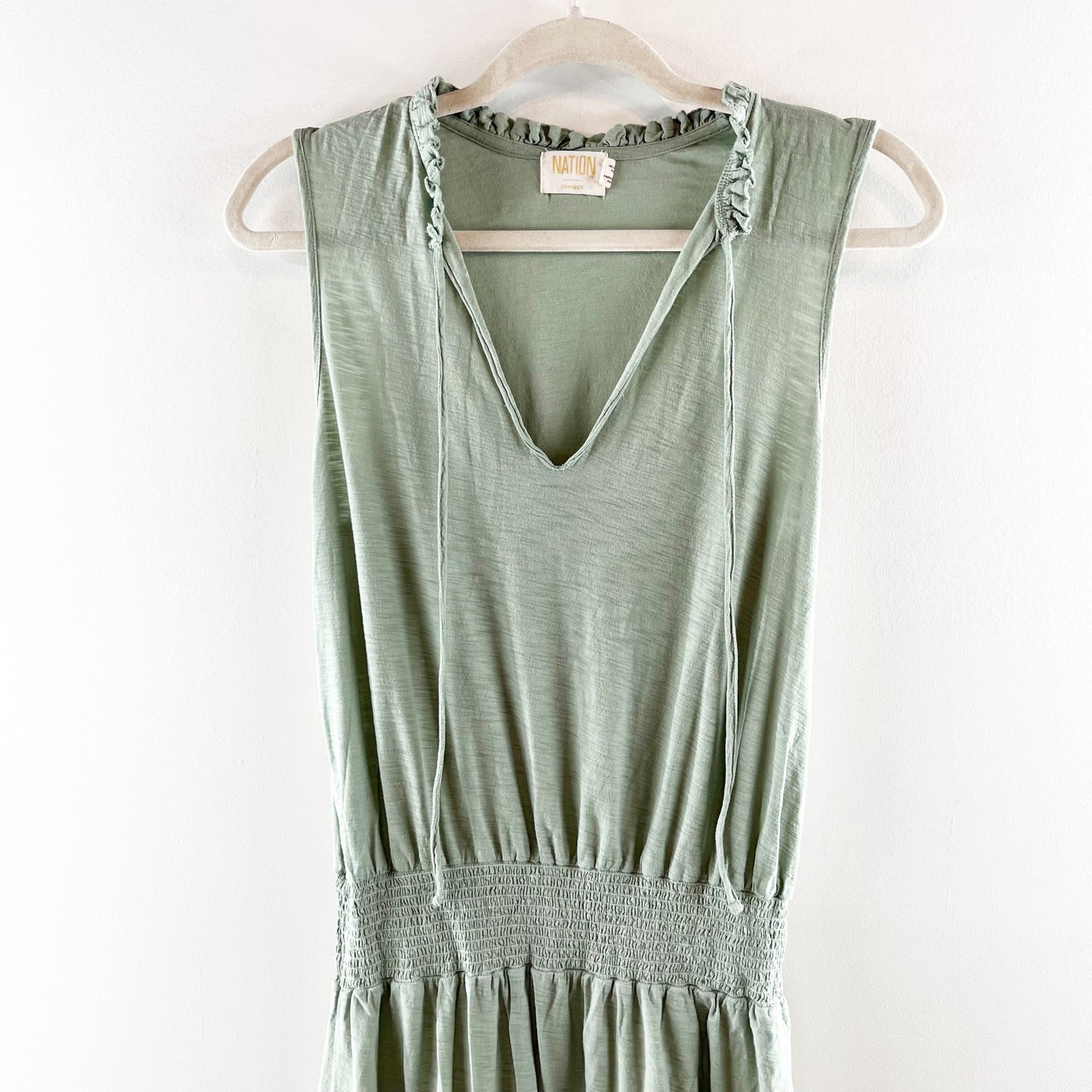 Nation LTD Lael Easy Smocked Ruffle Neck Sleeveless Peasant Mini Dress Green M