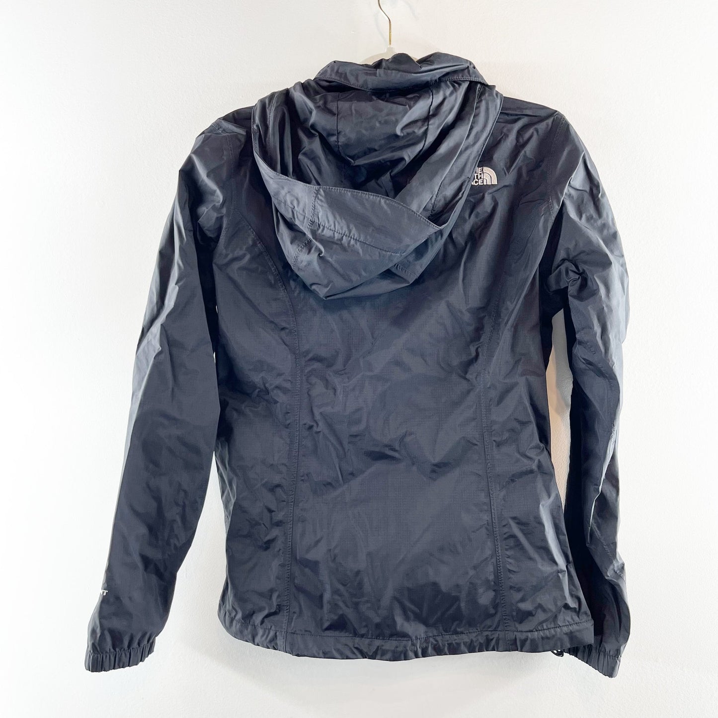 The North Face Resolve HyVent Long Sleeve Full Zip Hooded Rain Jacket Black M