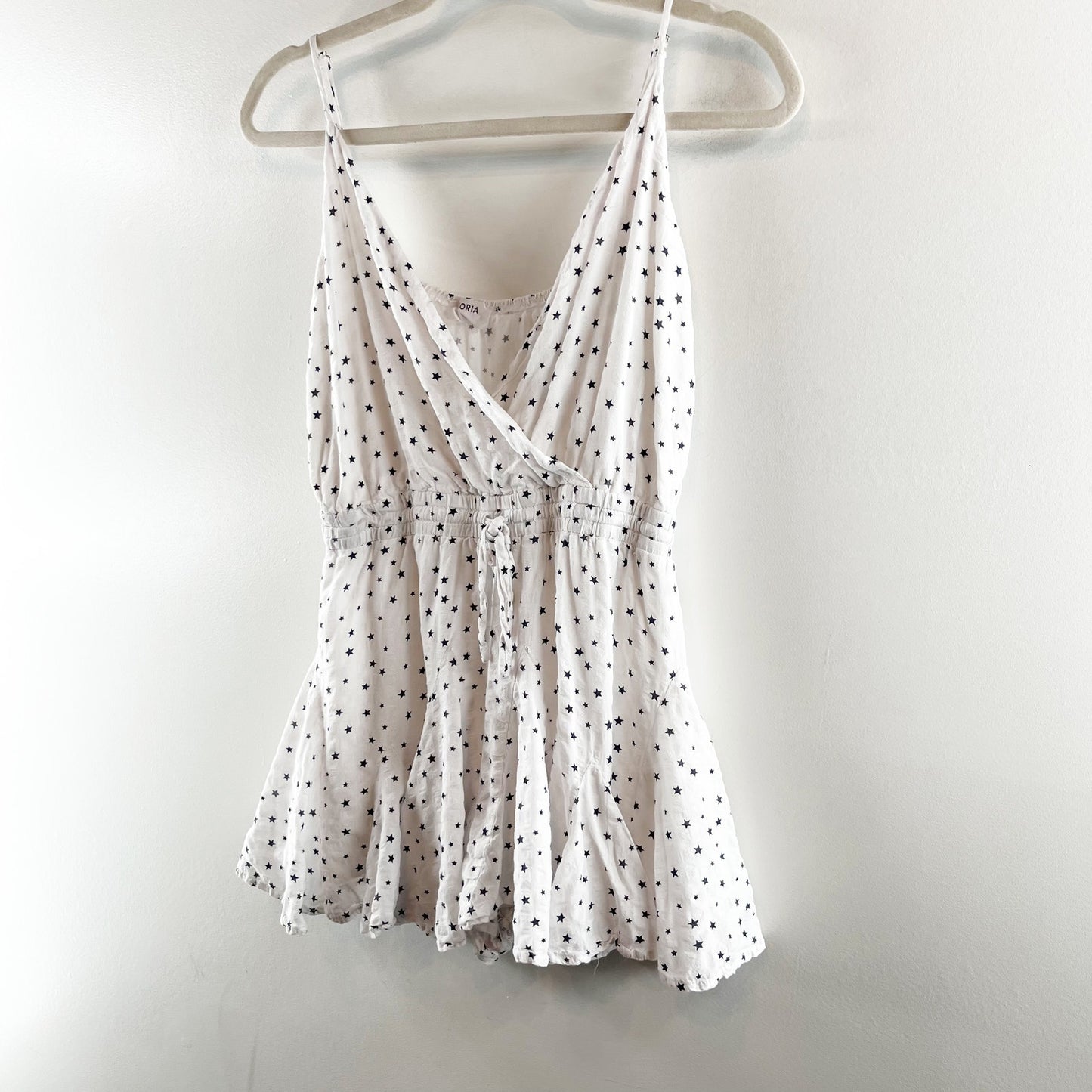 Storia Star Print V Neck Sleeveless Tie Waist Romper Playsuit White Medium