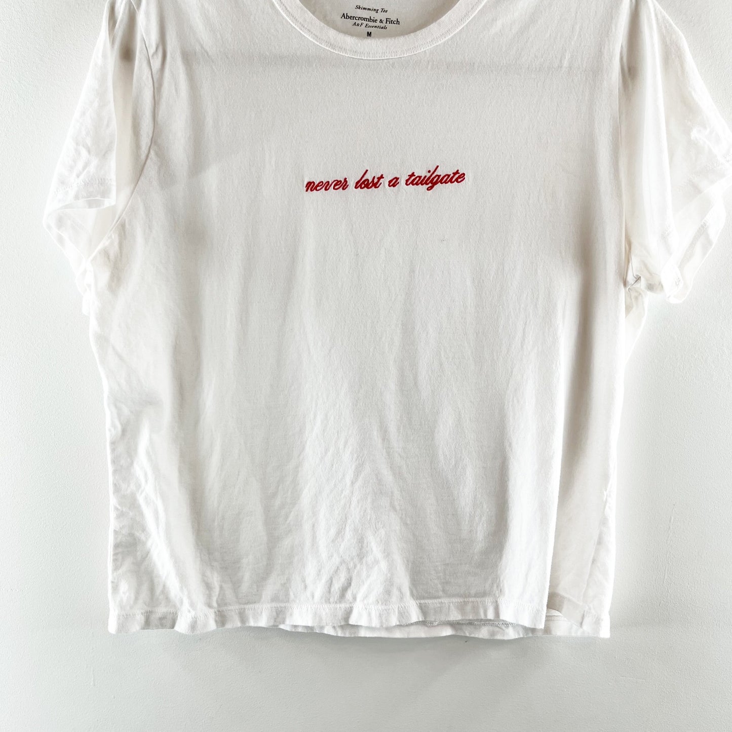 Abercrombie Never Lost a Tailgate Short Sleeve Tee Shirt White Medium