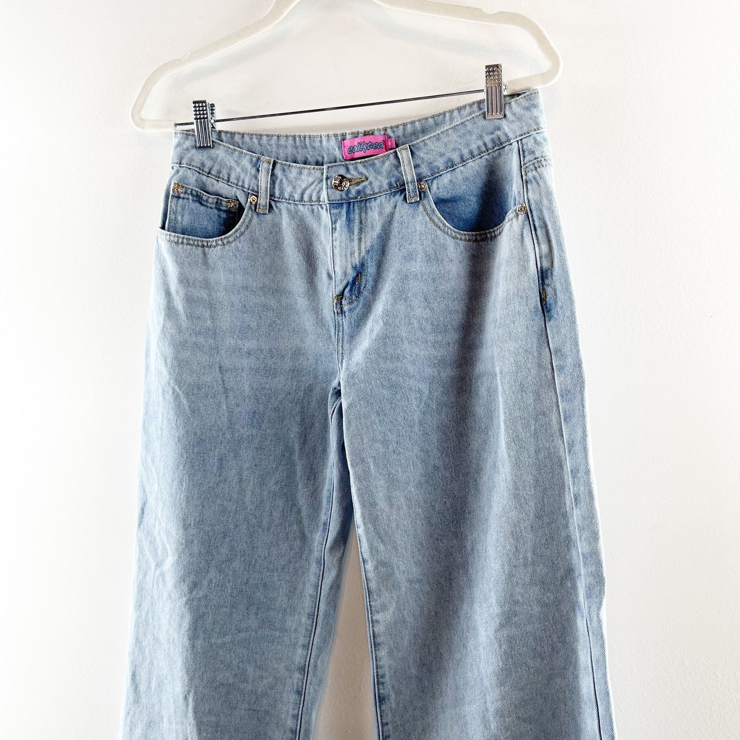 Edikted Low Rise Wide Leg Baggy Cotton Jeans Light Wash Blue Medium